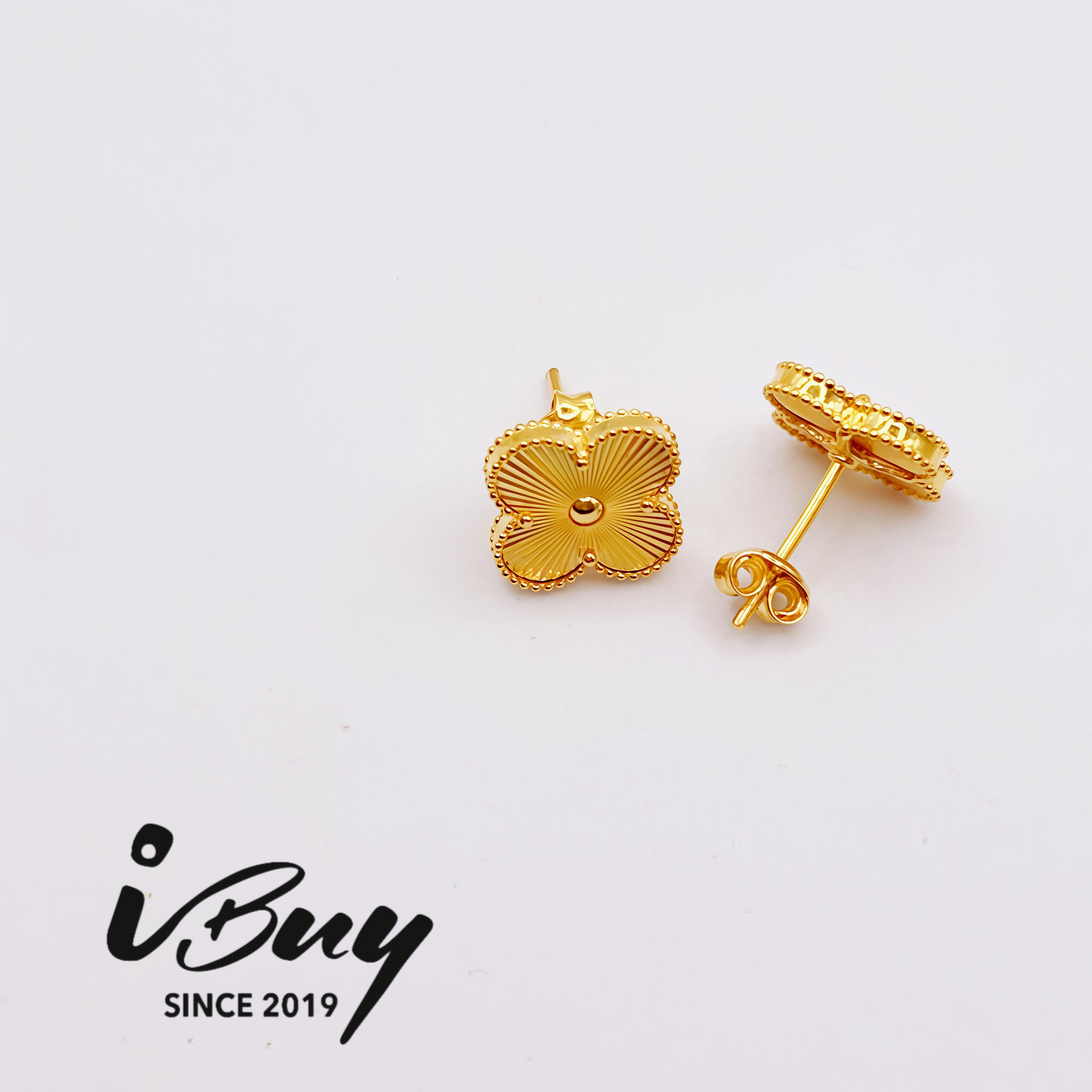 916 GOLD 12MM NORTHERN LIGHT VCA EARRING 916 金 12MM 极光四叶草耳钉
