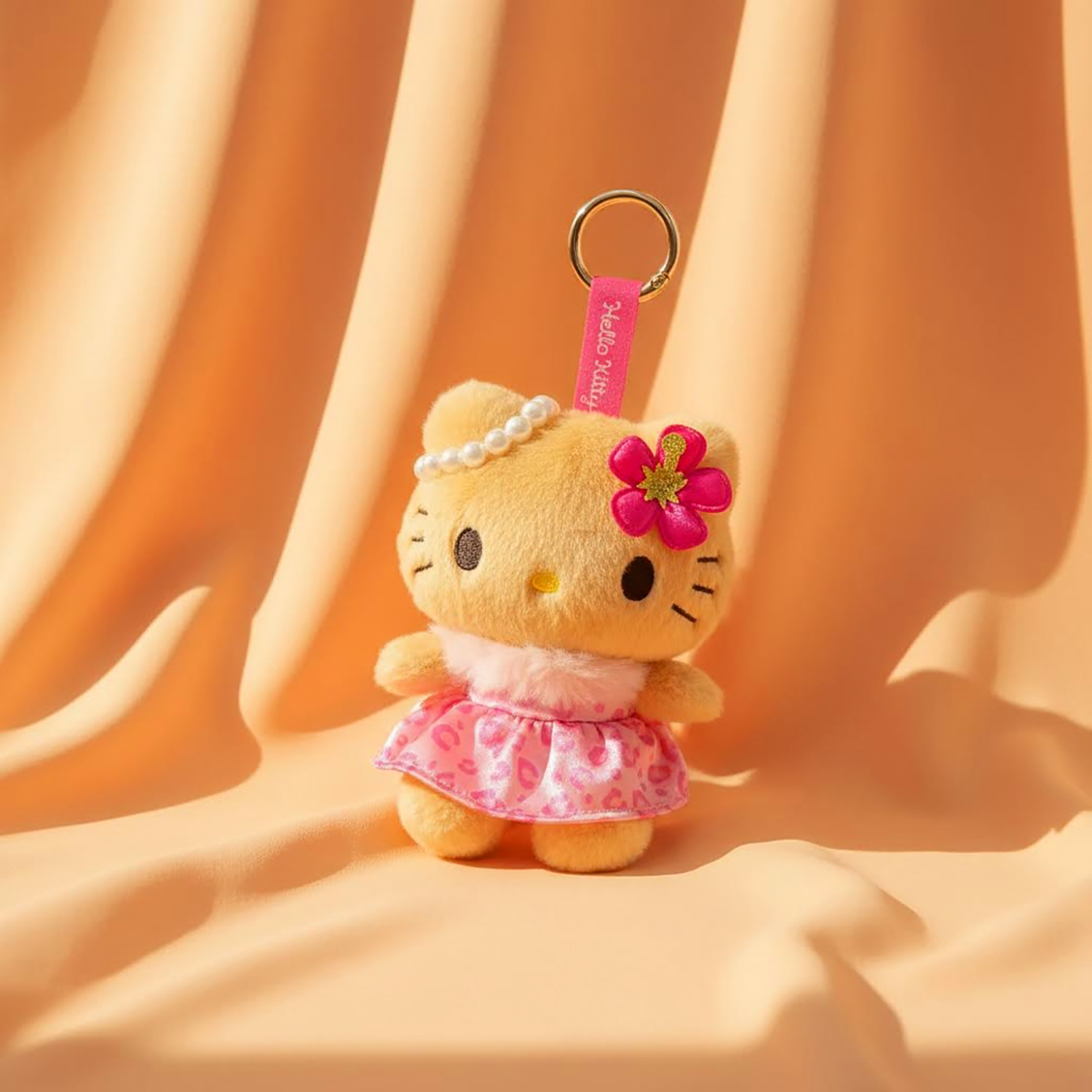 【隨時截單】Sanrio - 公仔掛飾 (粉紅色Hello Kitty扶桑花裙子款)