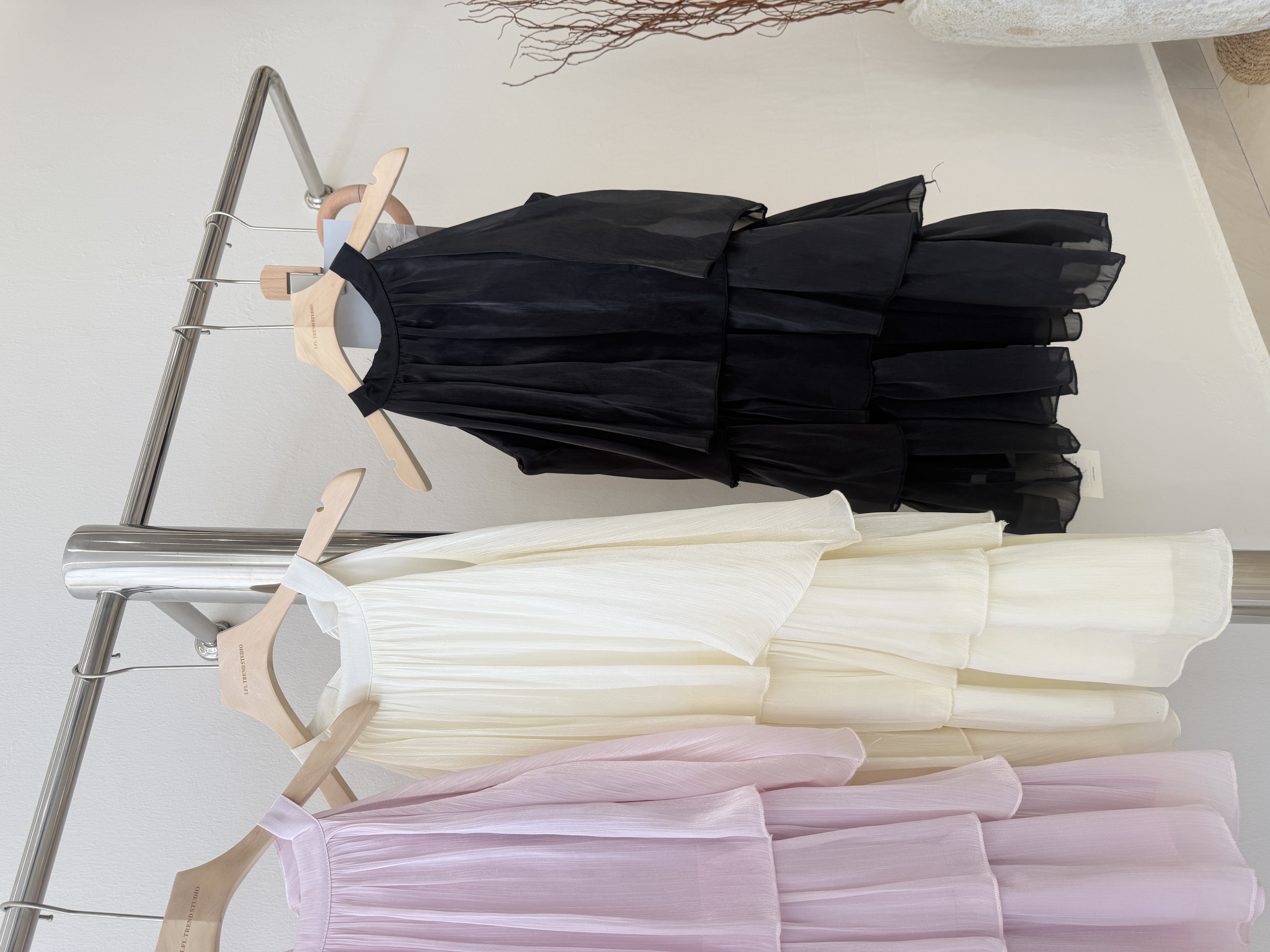 6757 甜美温柔挂脖蛋糕裙