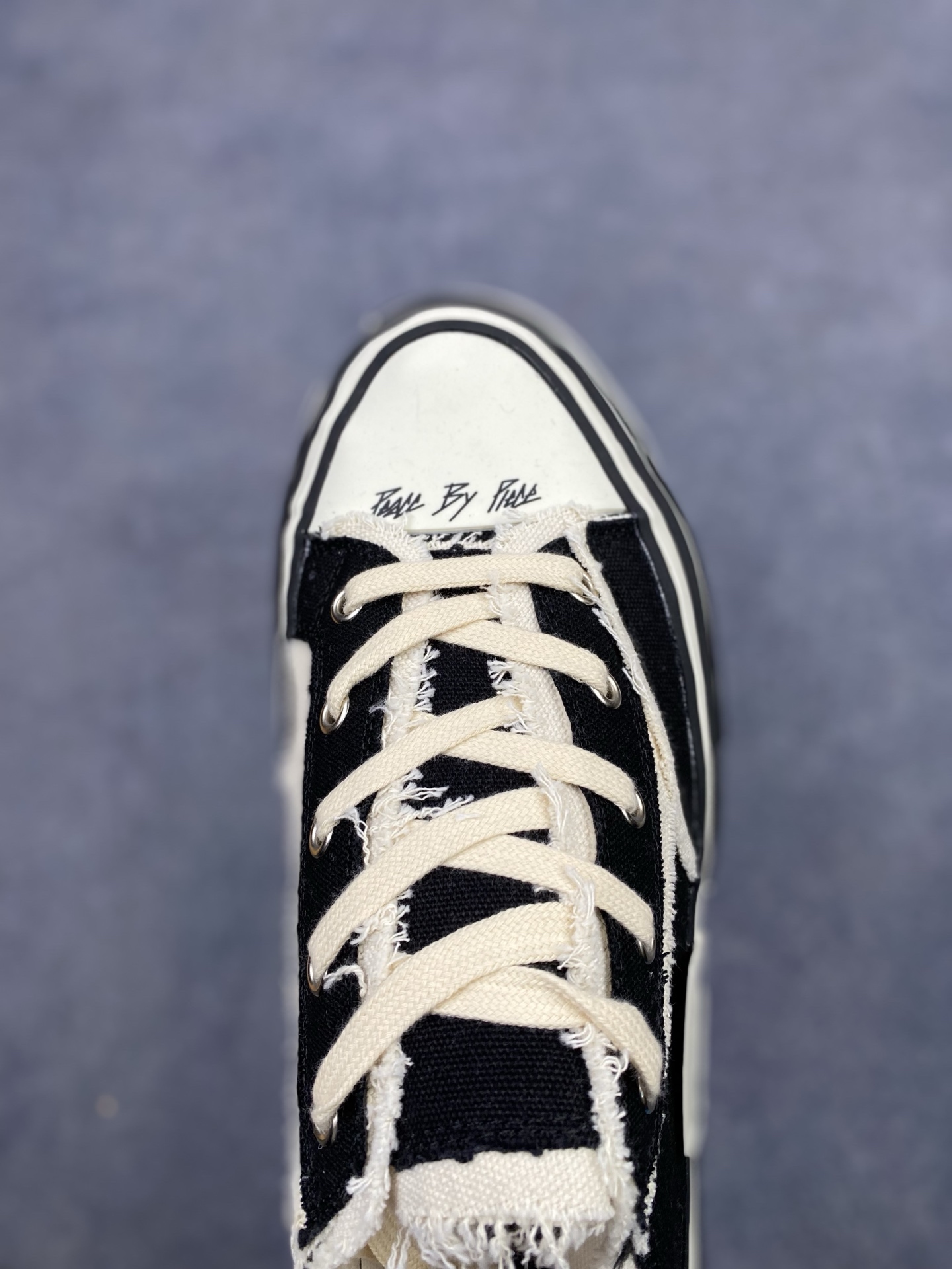 xVESSEL G.O.P. Slip on