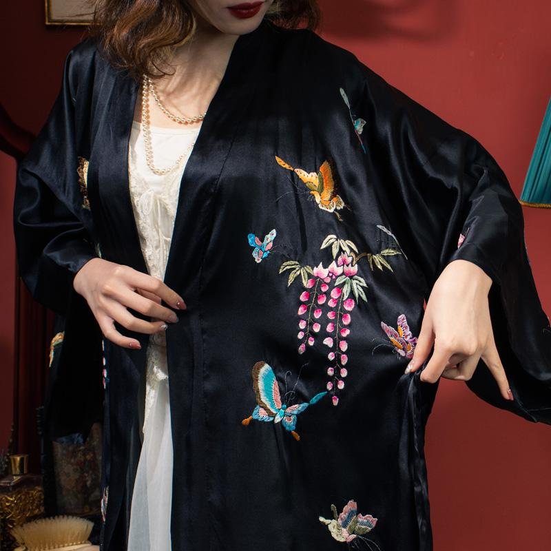Vintage c.a. 1990s Made in China Hand-Embroidered Silk Bathrobe NEW OLD STOCK- Butterfly