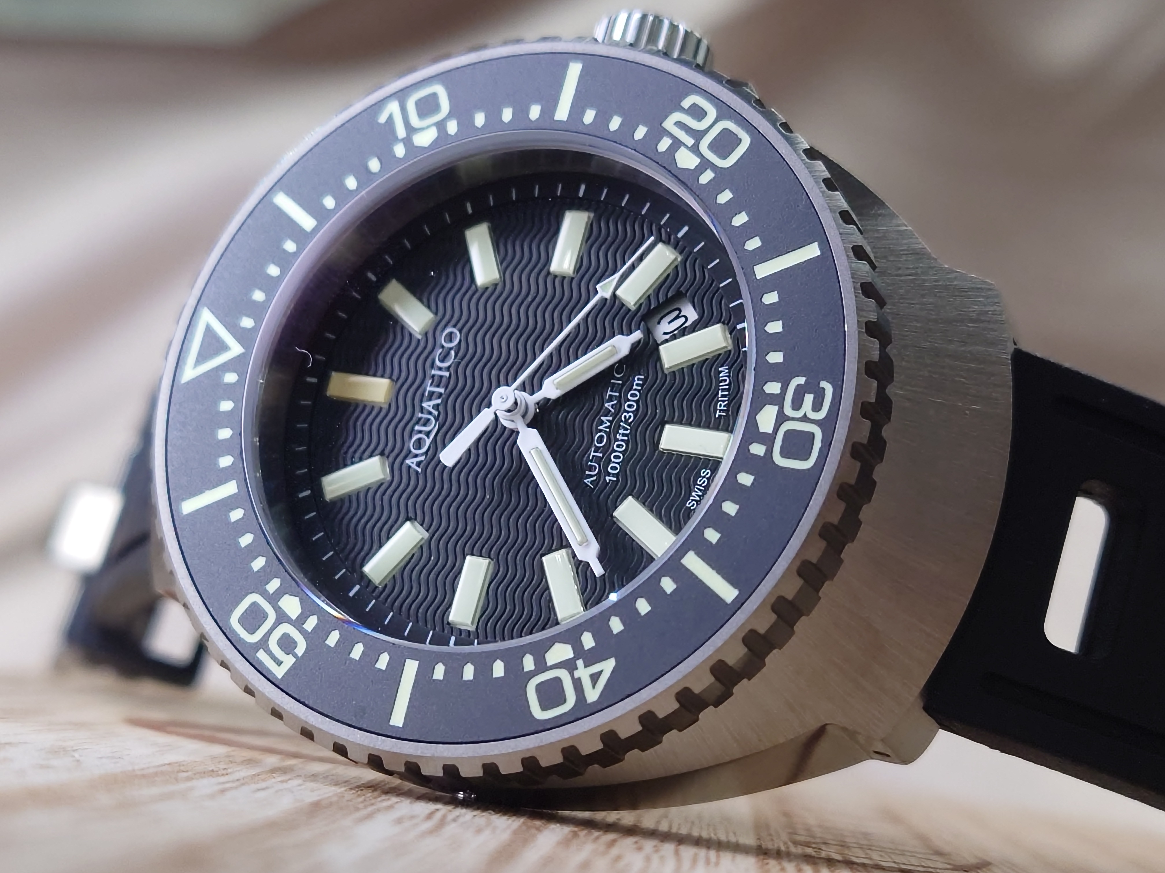 Aquatico T100 Super Marine Titanium Tritium 5 級鈦合金超級夜光機械錶