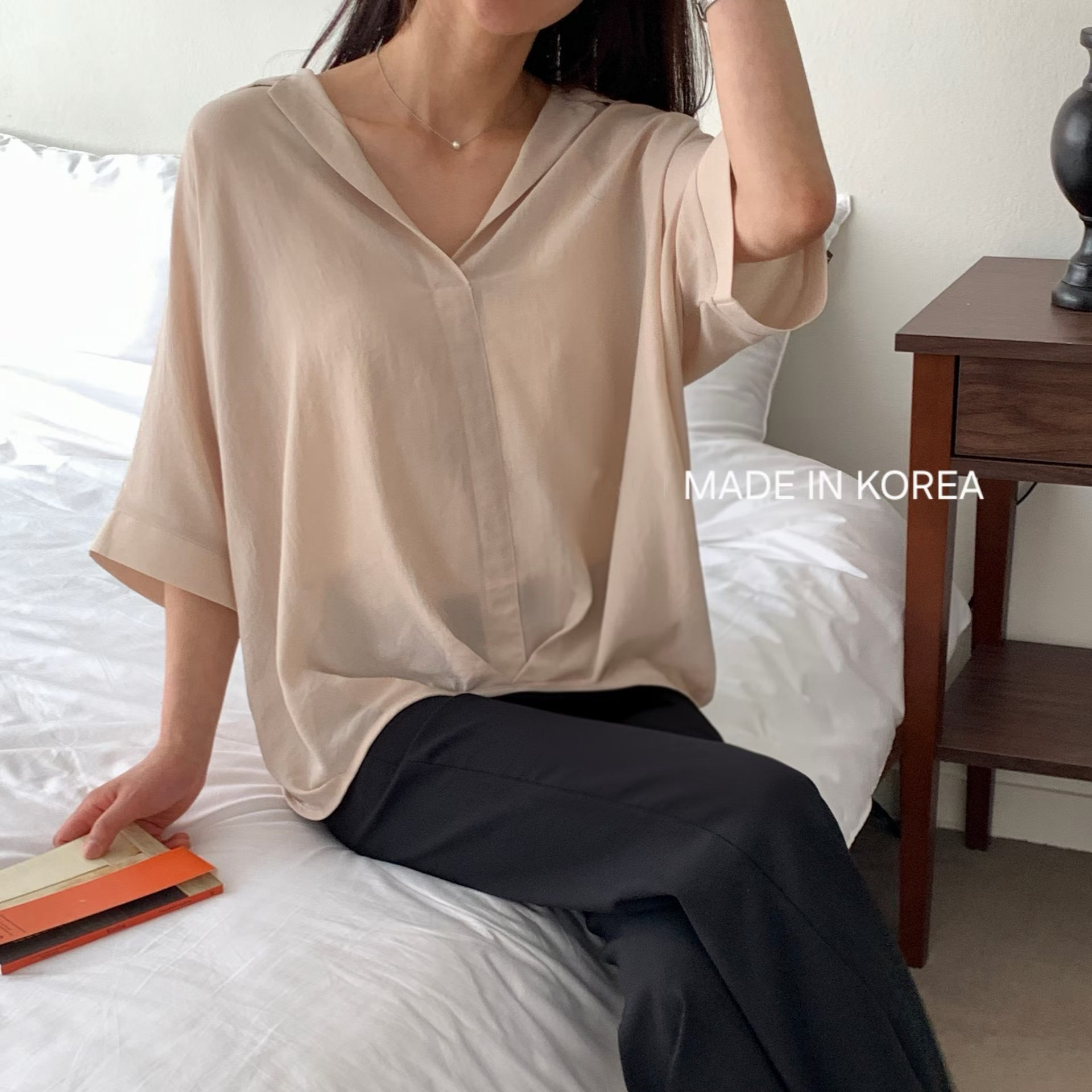 G6272 韓國🇰🇷V領淨色top