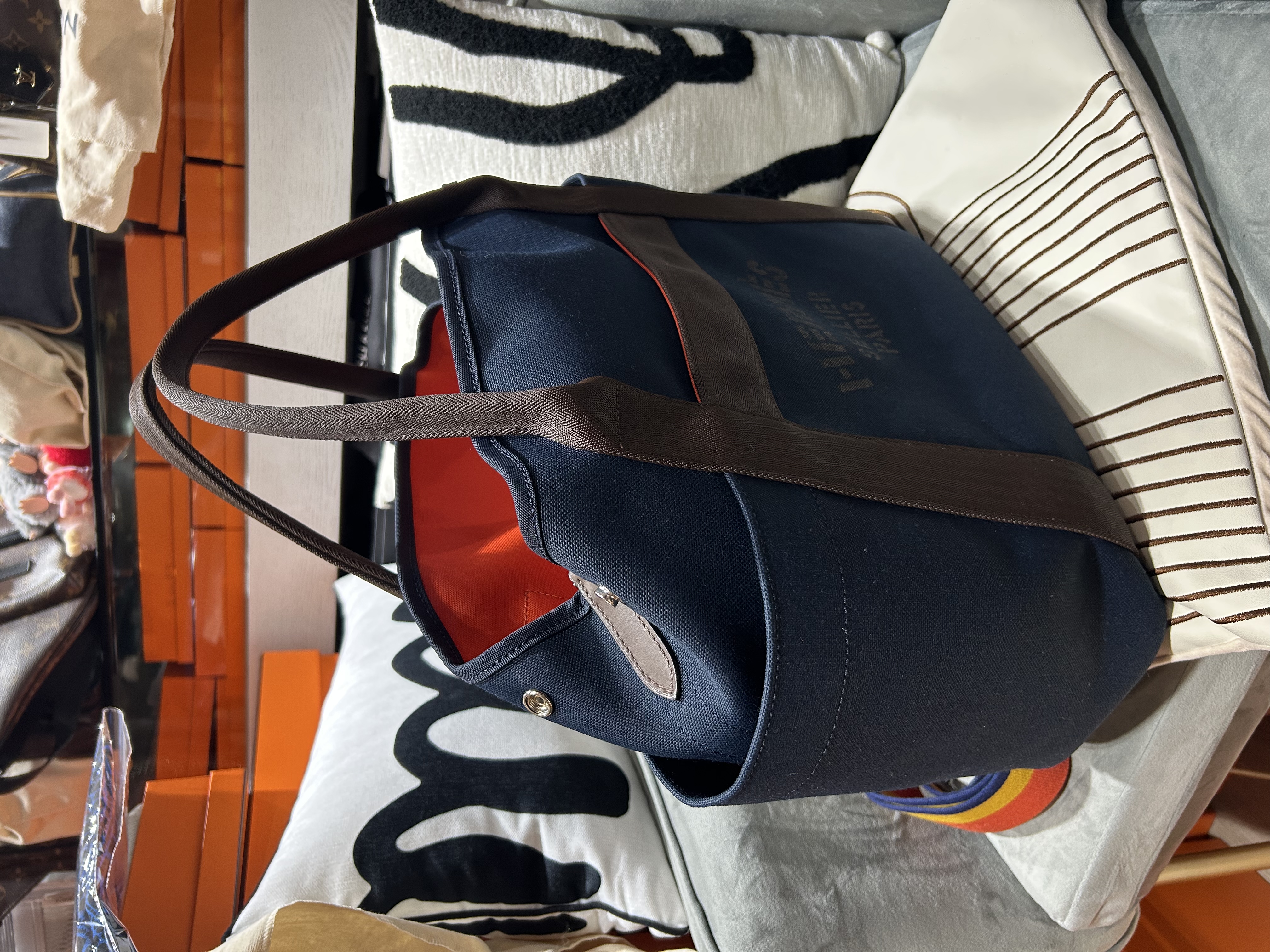 HERMES Grooming tote bag Stamp C shoulder bag Navy 100%Authentic,98%new✅strap✅dust bag  