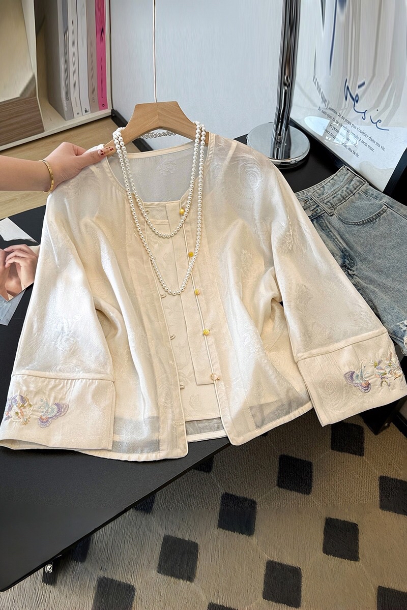 B100(0148外套) 新中式雪纺纱圆领袖边刺绣小花杏开衫上衣