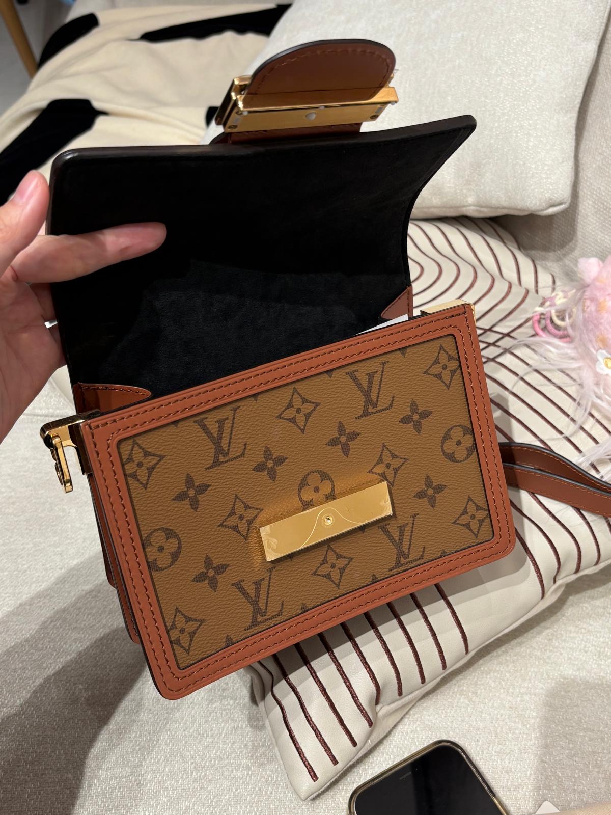 全新未使用品 Lv Dauphine mini  100%Authentic ,全新未使用品UNUSED ✅專門店收據✅dust bag✅box 📣專門店售價$28,900📣 