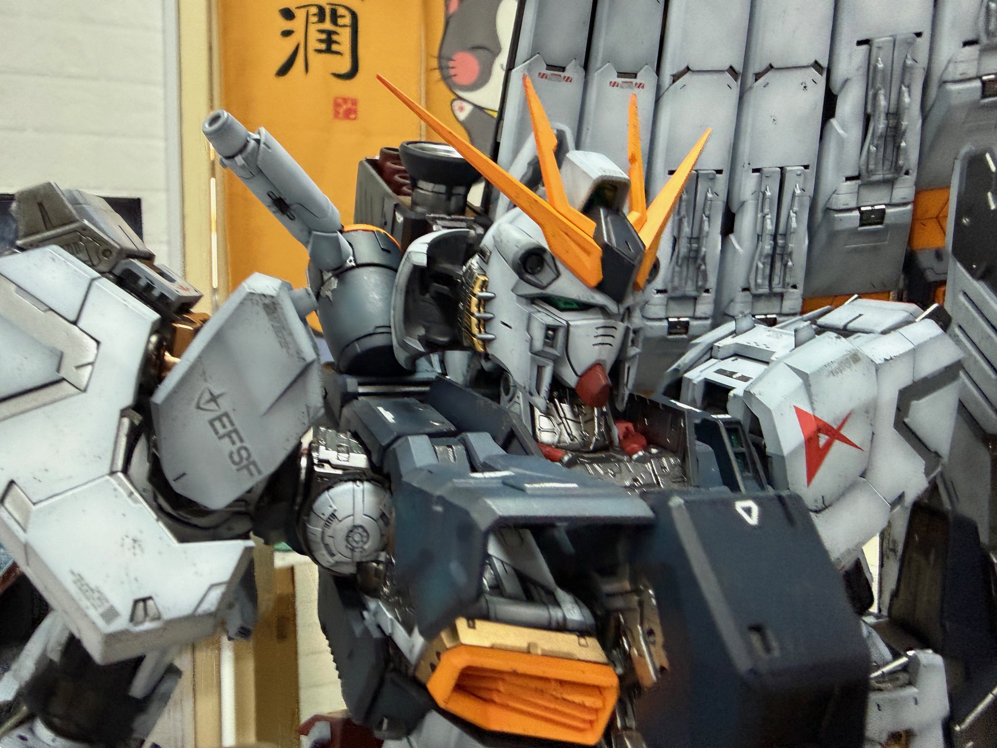 perfect grade unleashed rx-93 (completed Model)