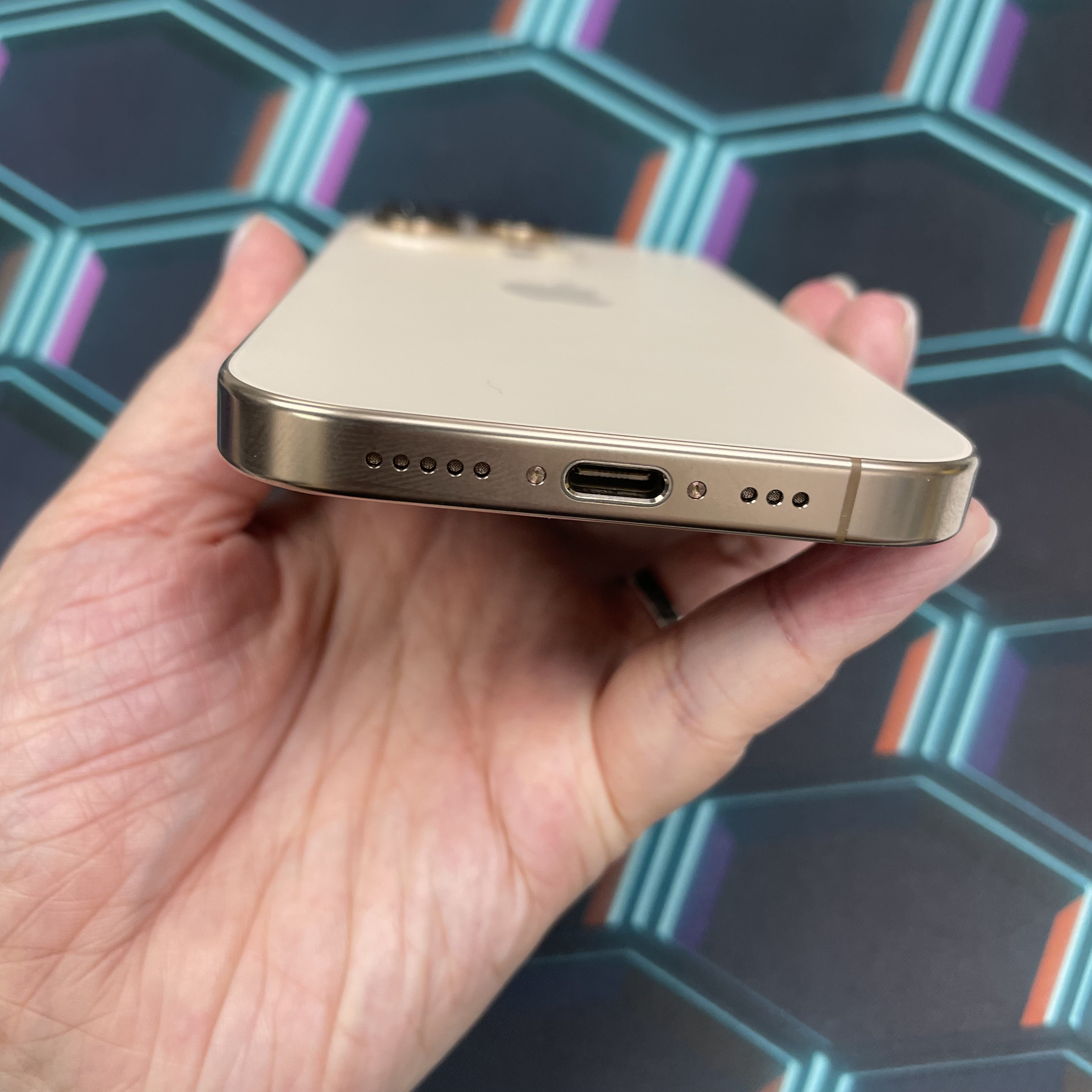 *6462 16 pro 完美機 128GB 電93 沙色 gold