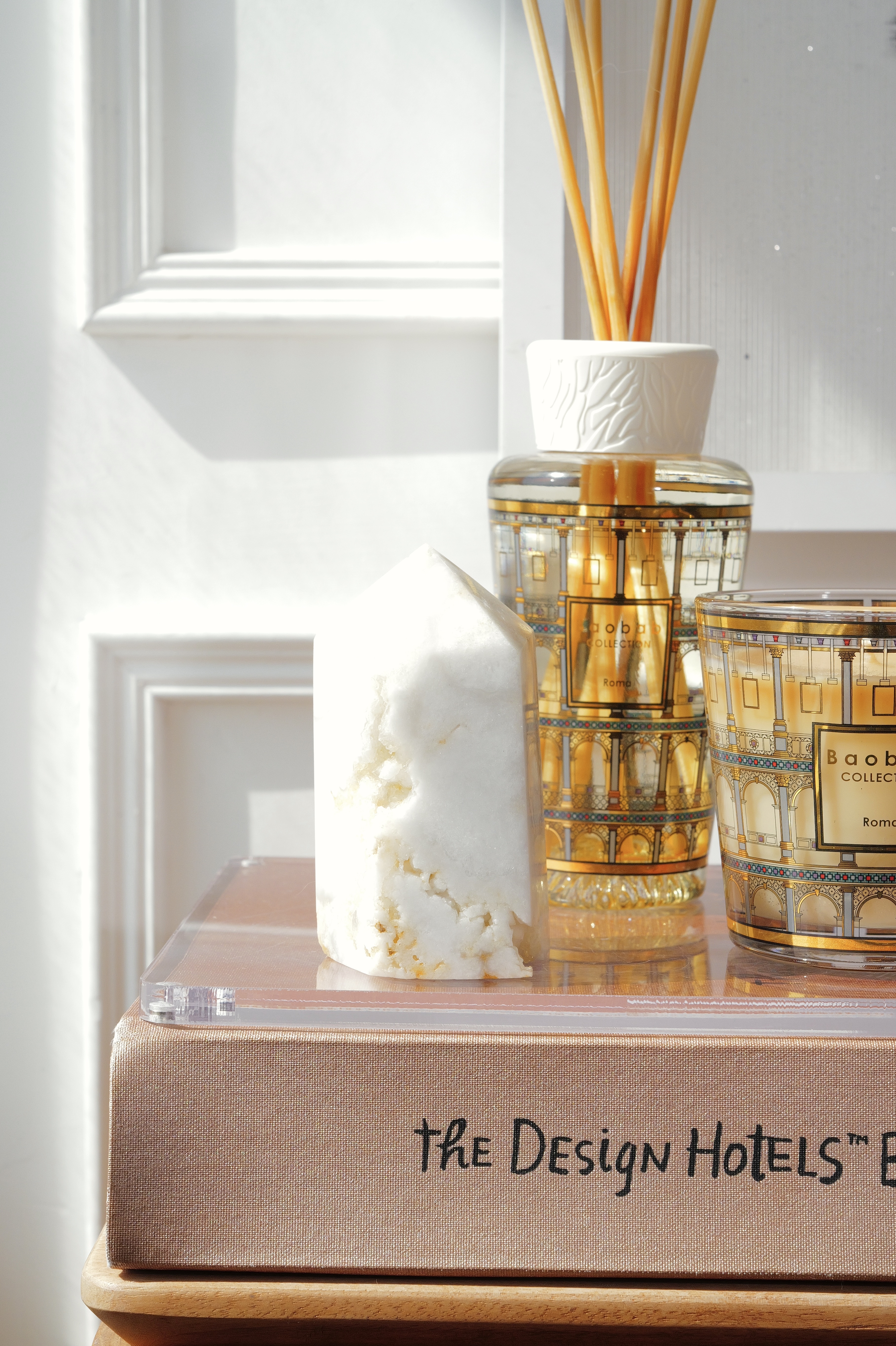  ༒10.6cm白晶洞晶牙六角柱༒   CQ.6002H2MGA79-RA1*63A