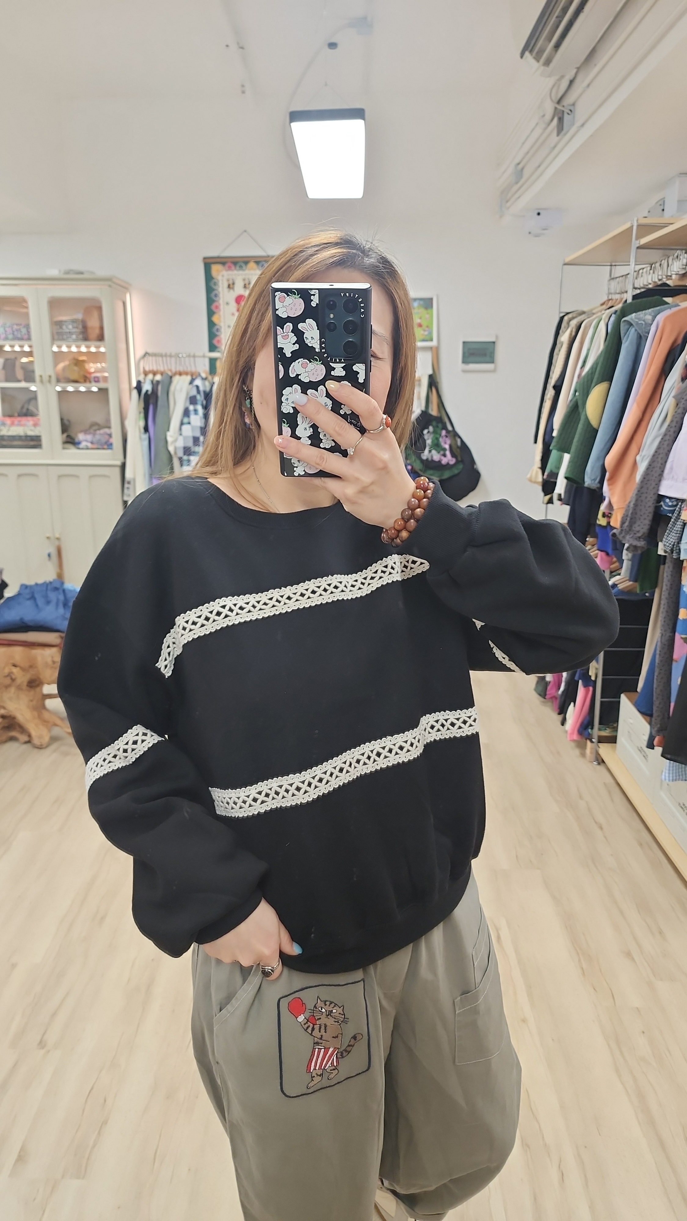 韓國黑拼白通花喱士絨底衛衣