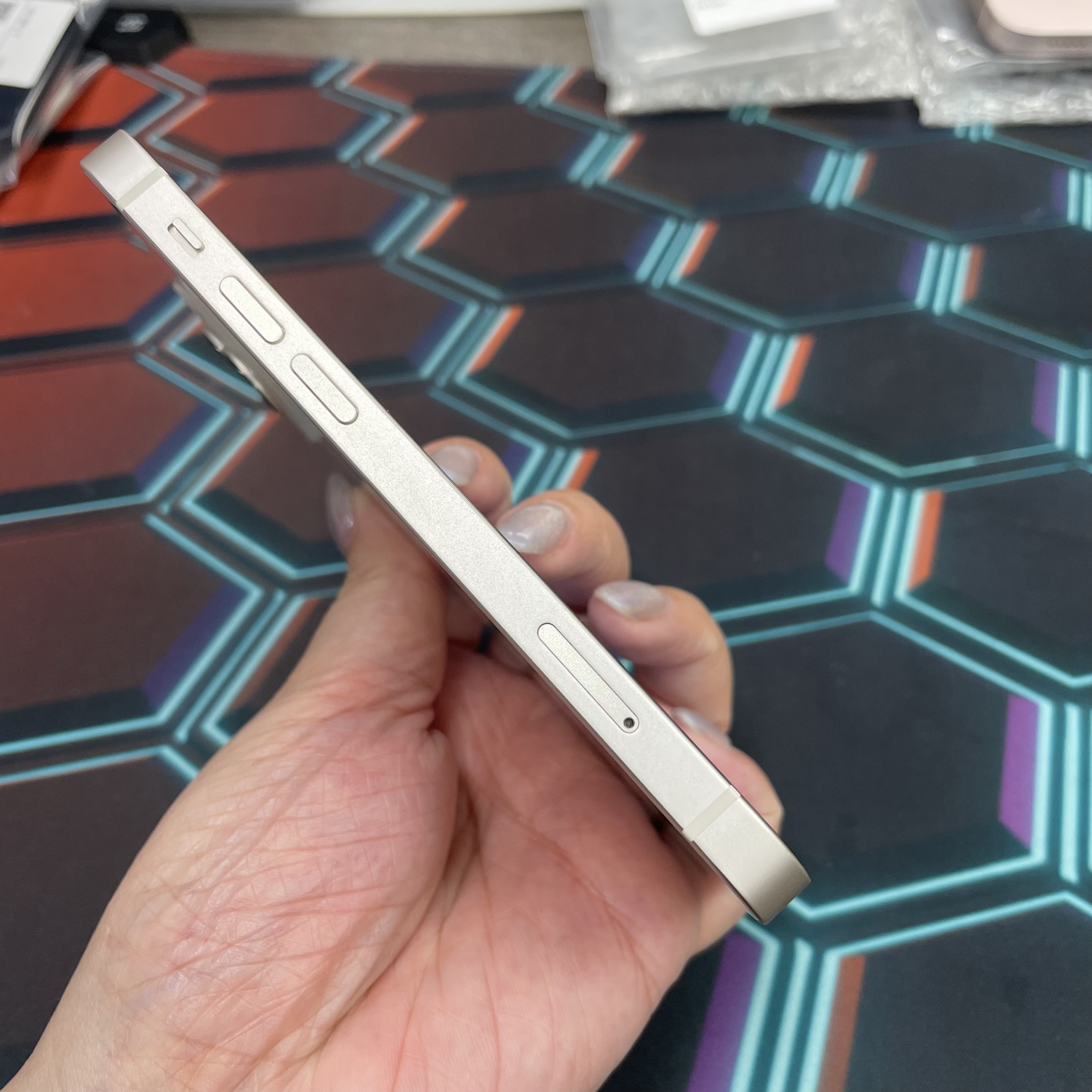 *5705 13 mini 勁靚機 256GB 電100 白色 white