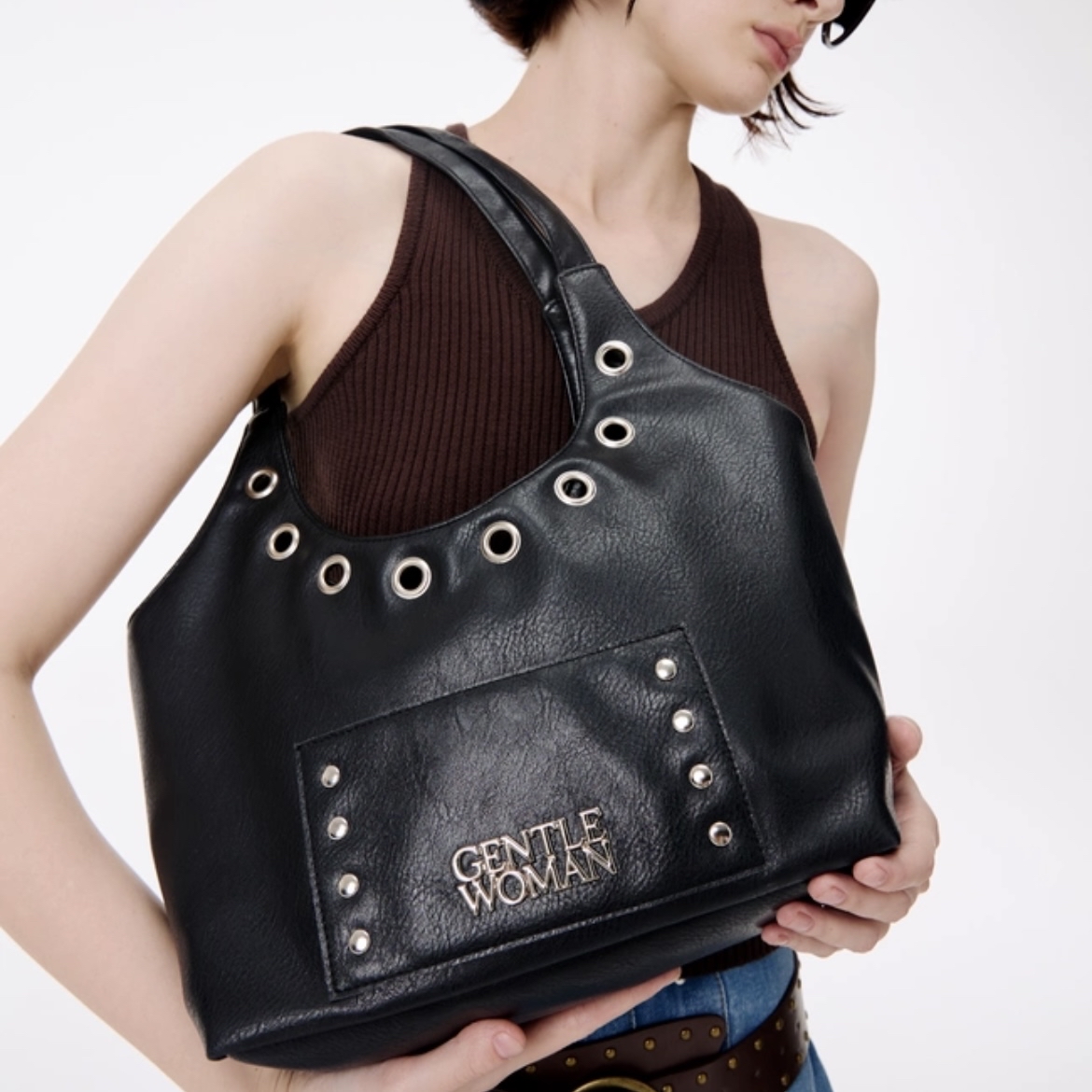 預購 | 🇹🇭GENTLEWOMAN STUDDED MIDNIGHT LEATHER HOBO BAG BG1126