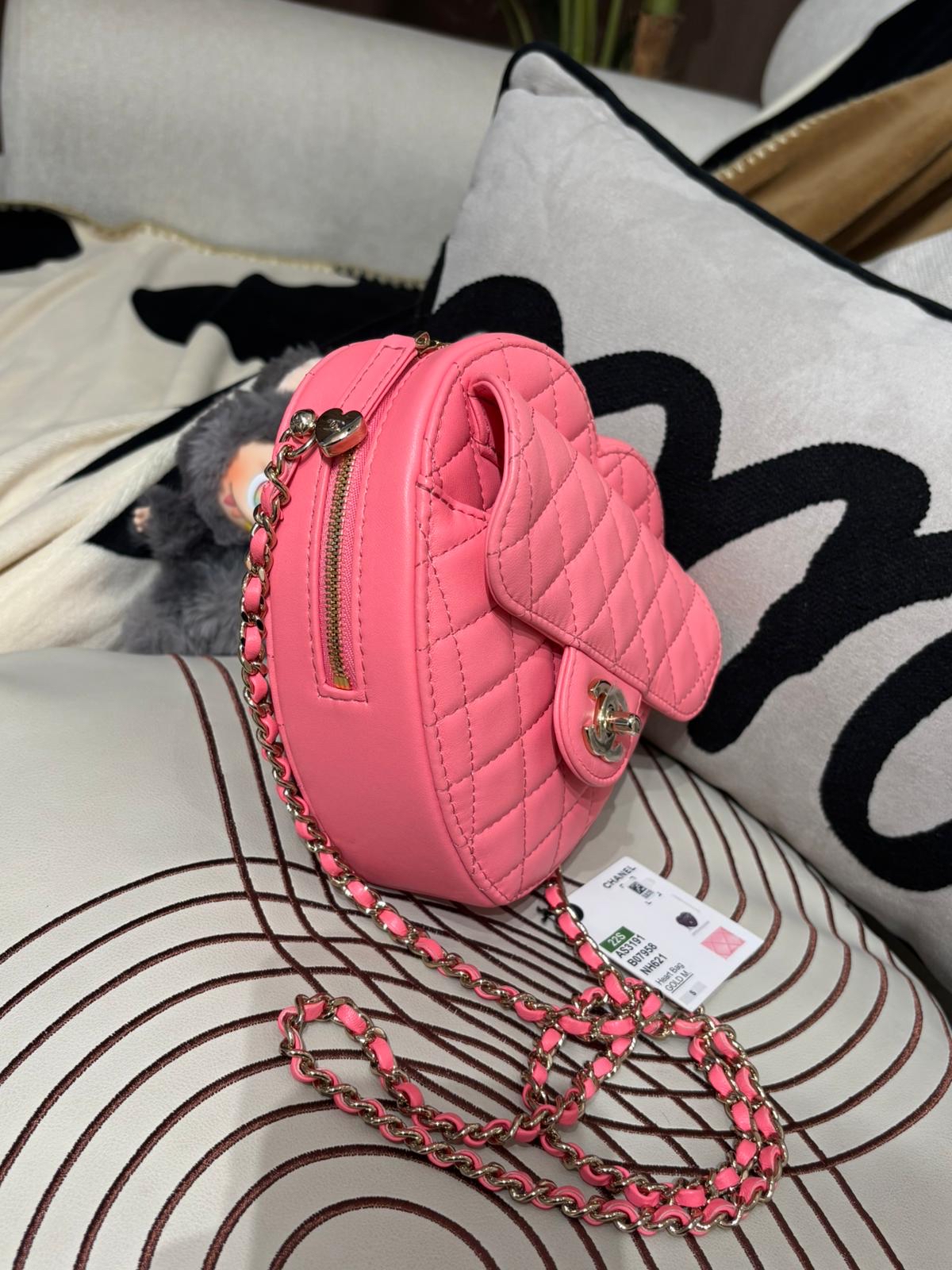 未使用品 Chanel heart bag pink AS3191 100%Authentic, 全新未使用品 unused  ✅晶片✅Dust bag ✅Box 