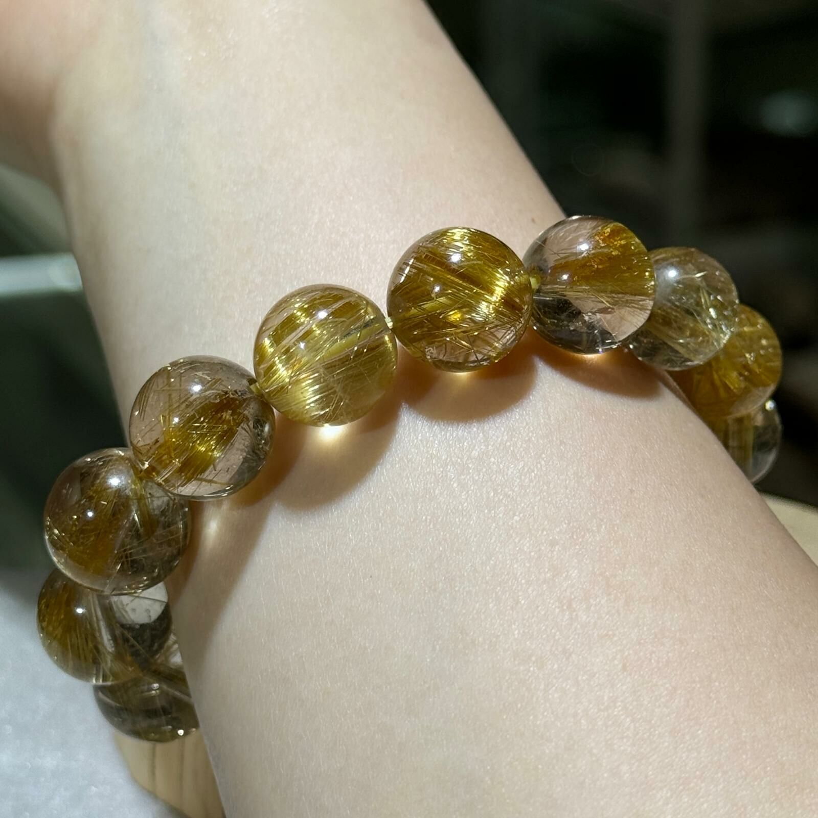 大m💫金鈦晶手串 13.5 mm +/-