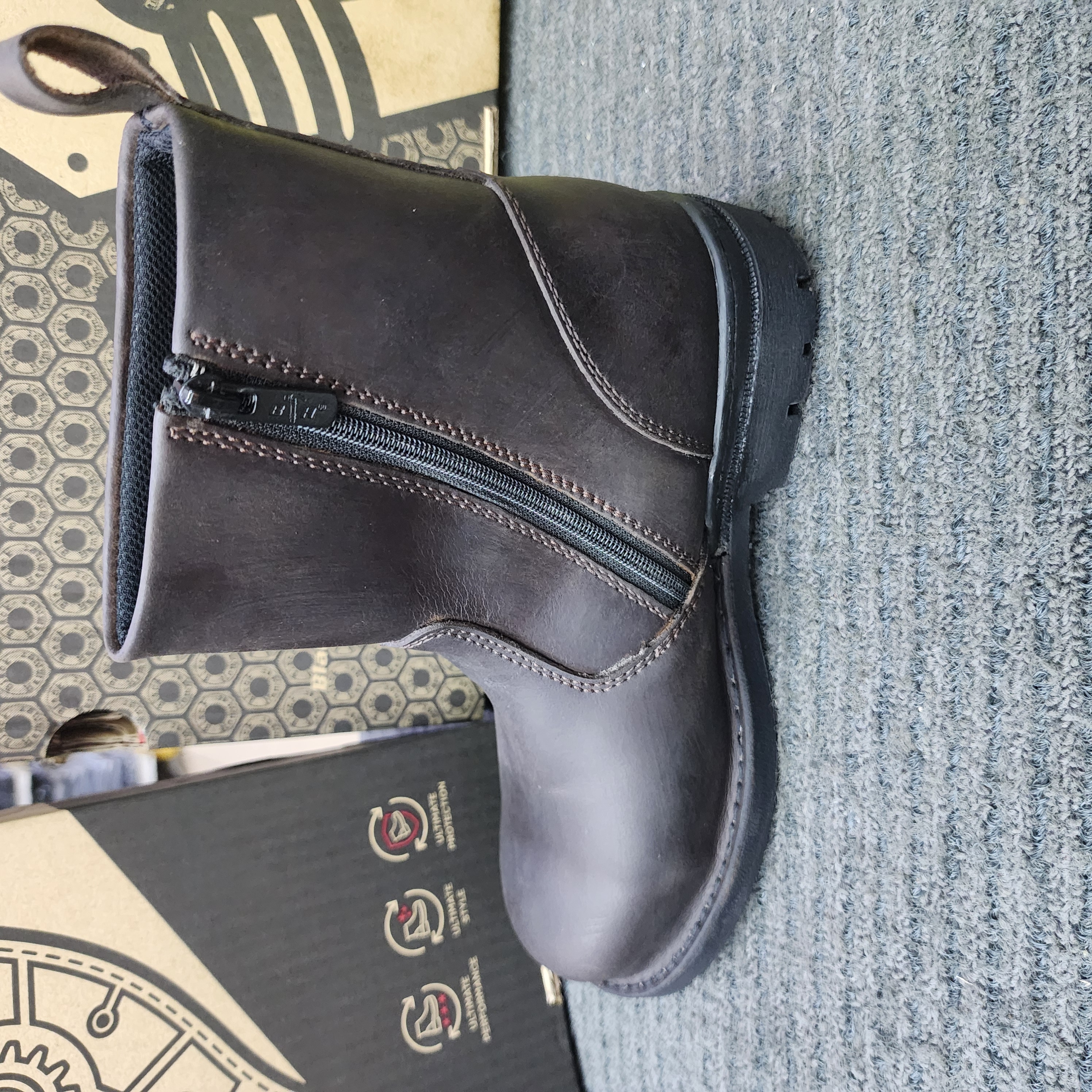 Black Hammer 4000 Series Men Safety Mid Cut Single Zip BH 4664 SIRIM DOSH Genuine Leather Shoes