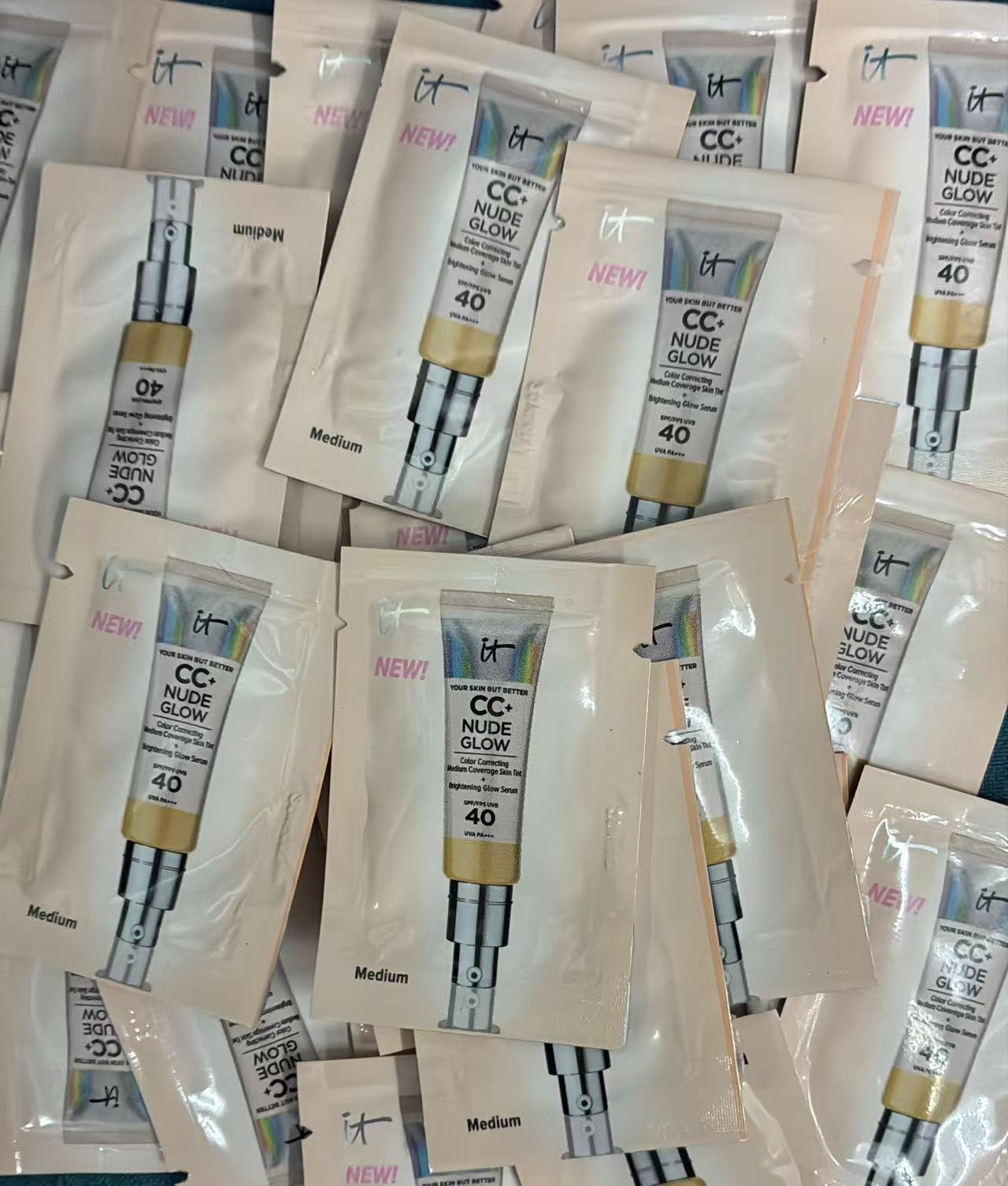 IT Cosmetics CC Nude Glow 1.5ml*30片