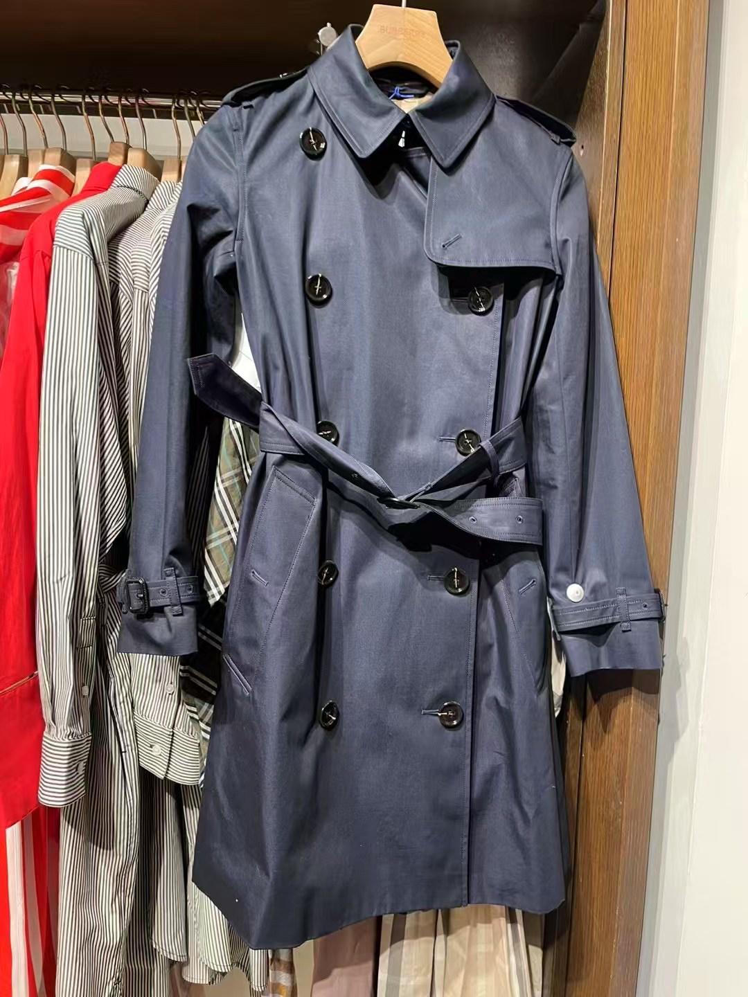 預購Burberry🌈🌈折扣款 女士風衣 中長款 新版型 有肩線款 Sale