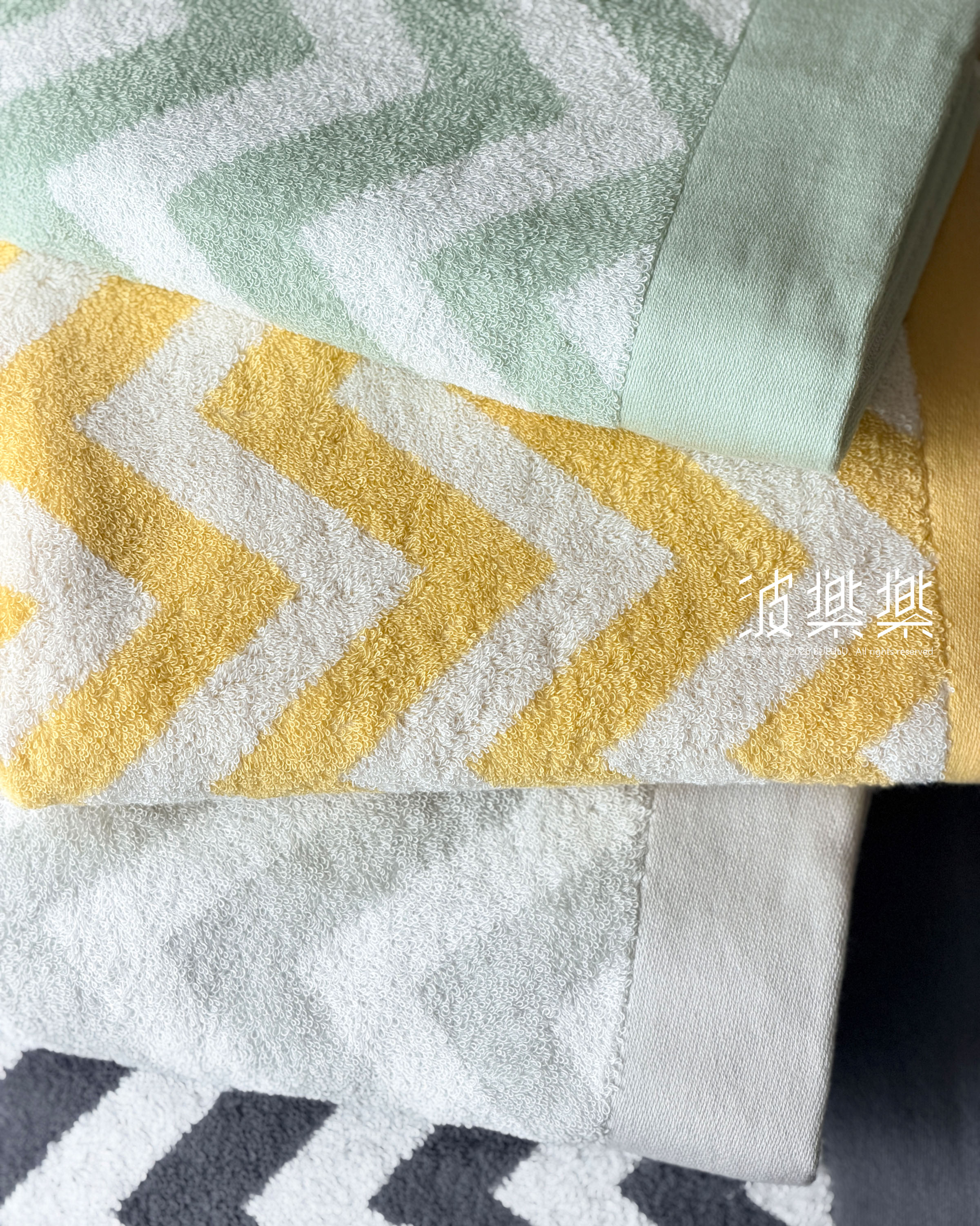 \ ℕ𝔼𝕎! / ZIG ZAG 今治毛巾