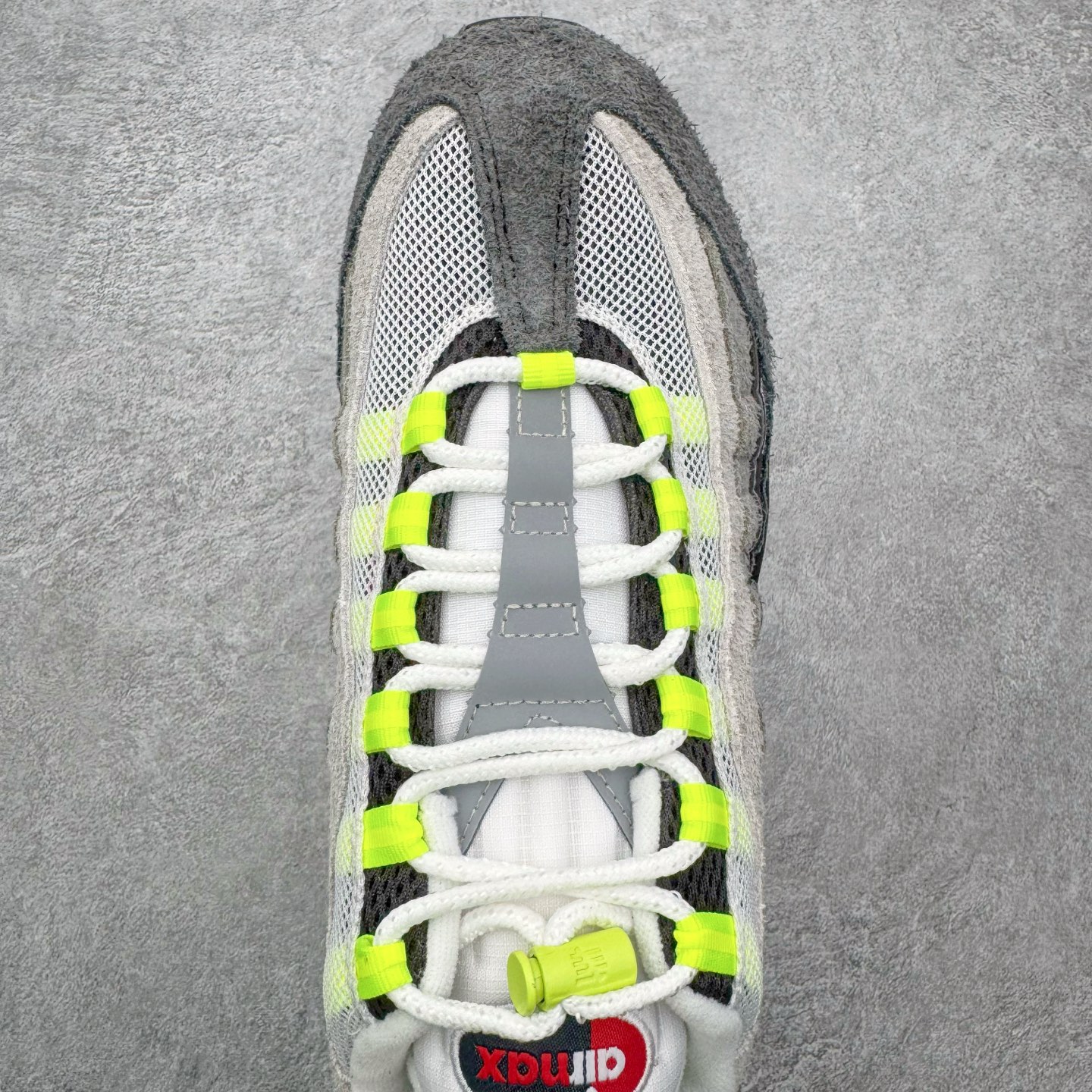 UNDEFEATED x Nike Air Max 95 SP IB4523-004