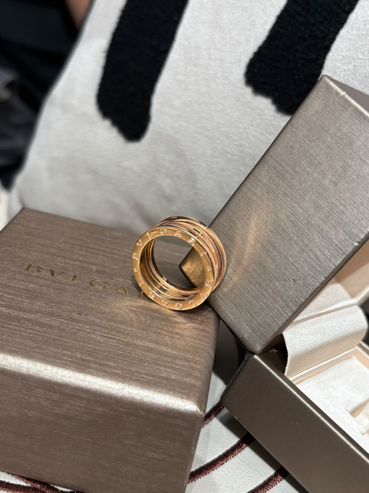 Bvlgari B Zero Ring Pink Gold 3Bands Size: 58 100%Authentic, 98%New✅專門店收據副本✅證書✅Box