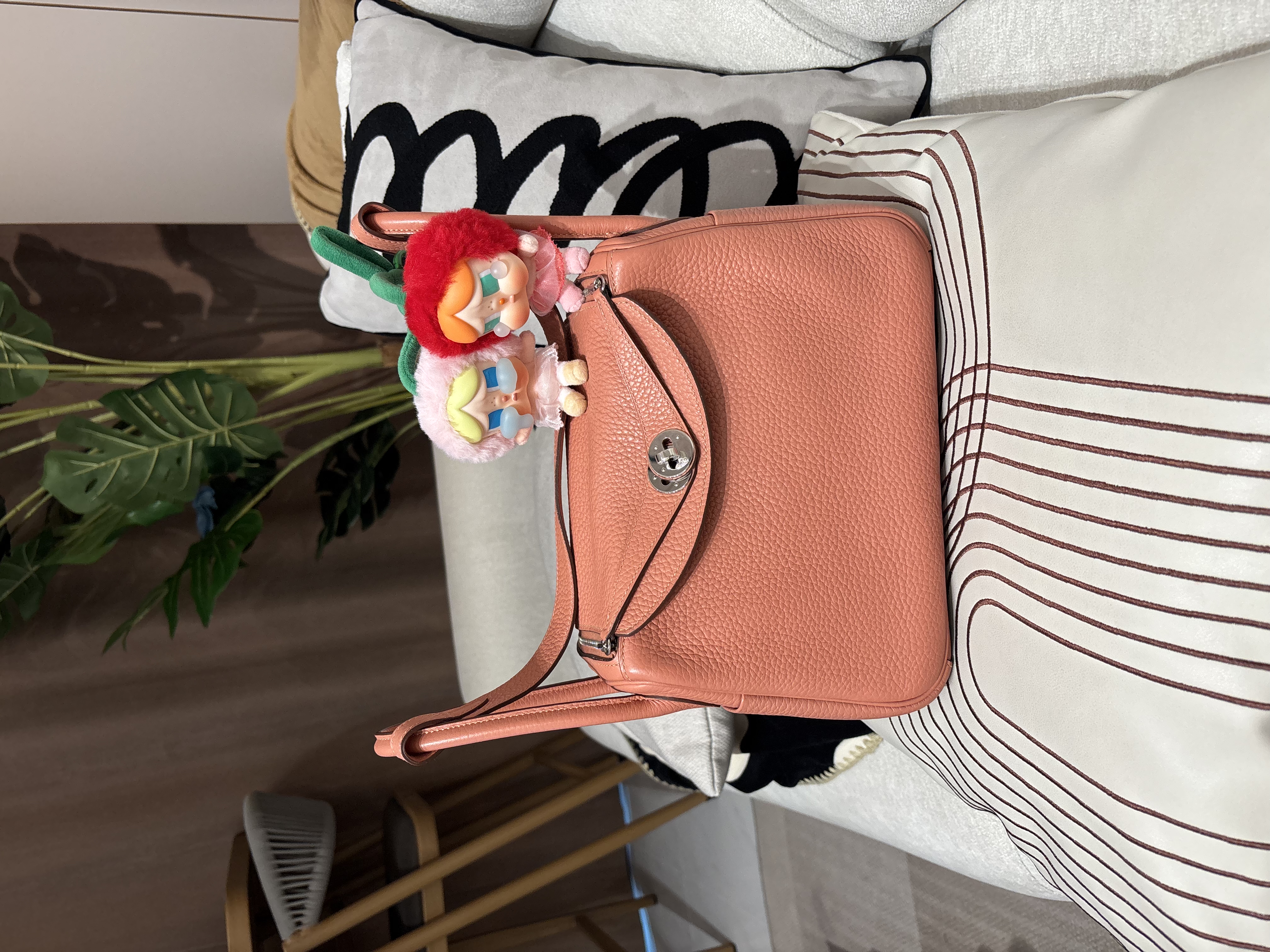 Hermes Lindy 26 Stamp [Q] 龍蝦粉銀扣100%Authentic, 95%New ✅Dust bag