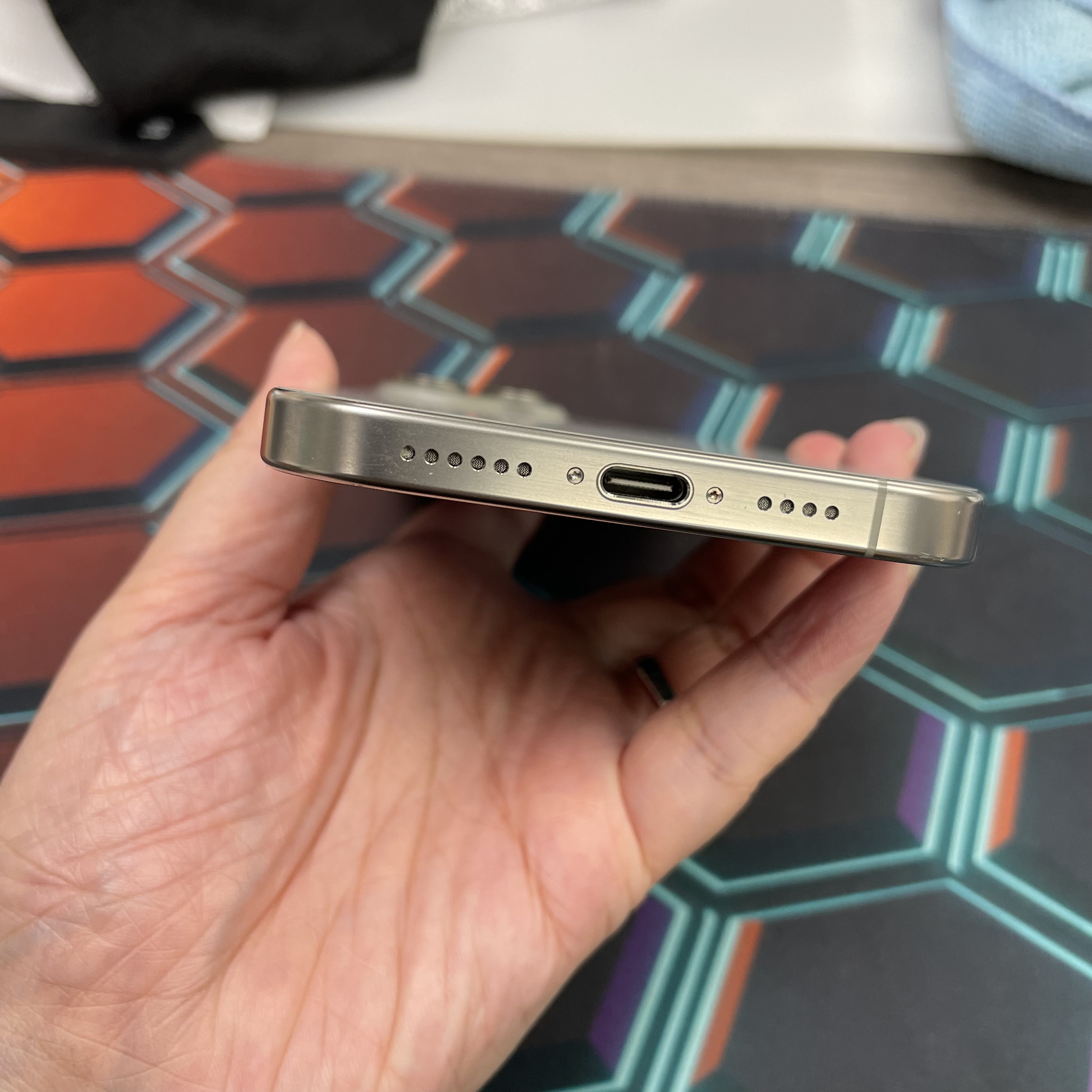 *8222 16 pro max 超靚機 512GB 電100 原色 gray