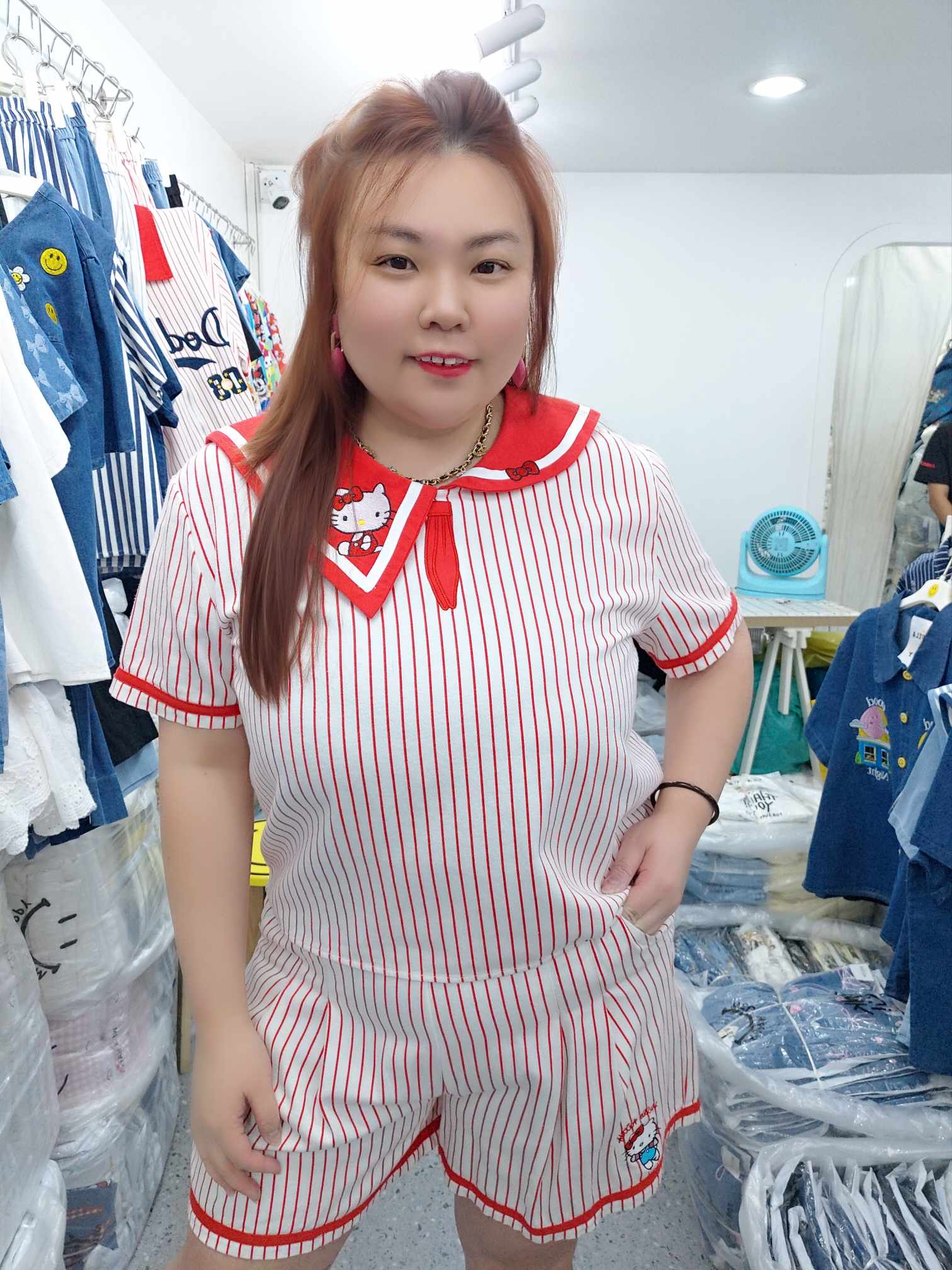 ENE03 海军风凯蒂刺绣图案套装