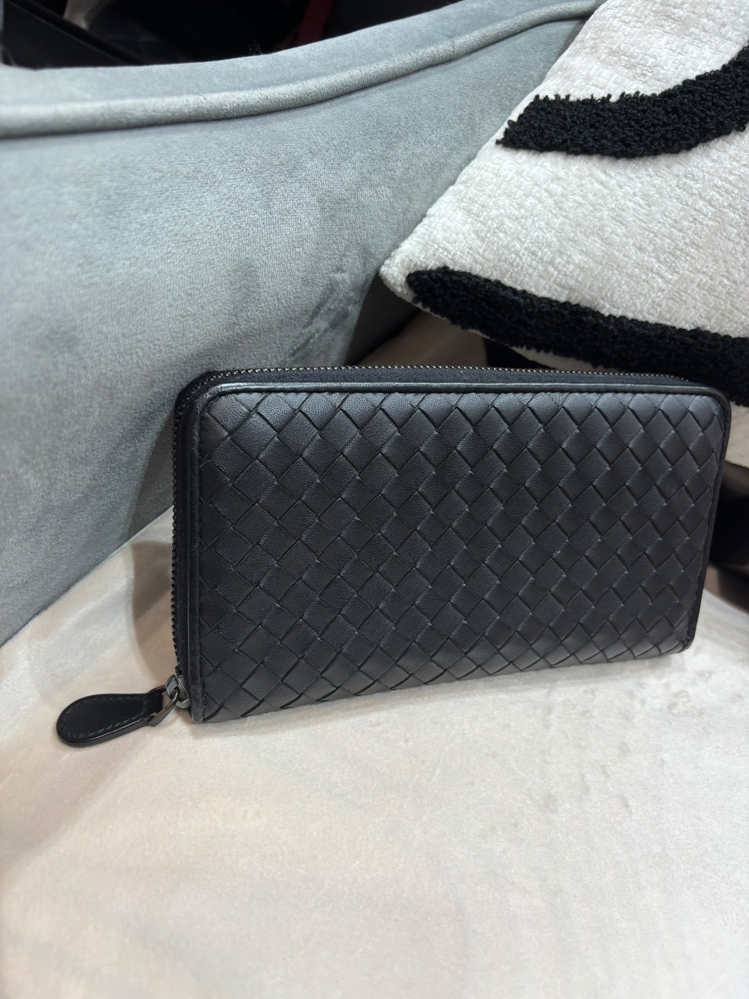 Bottega Veneta LONG WALLET  100%Authentic ,95%new ✅box 