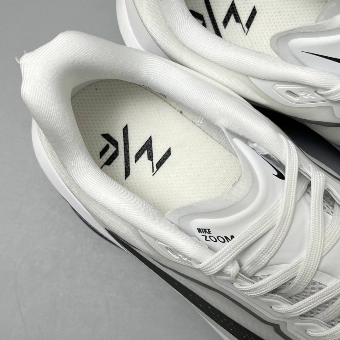 Nike Zoom Fly 6 FN8454-100    