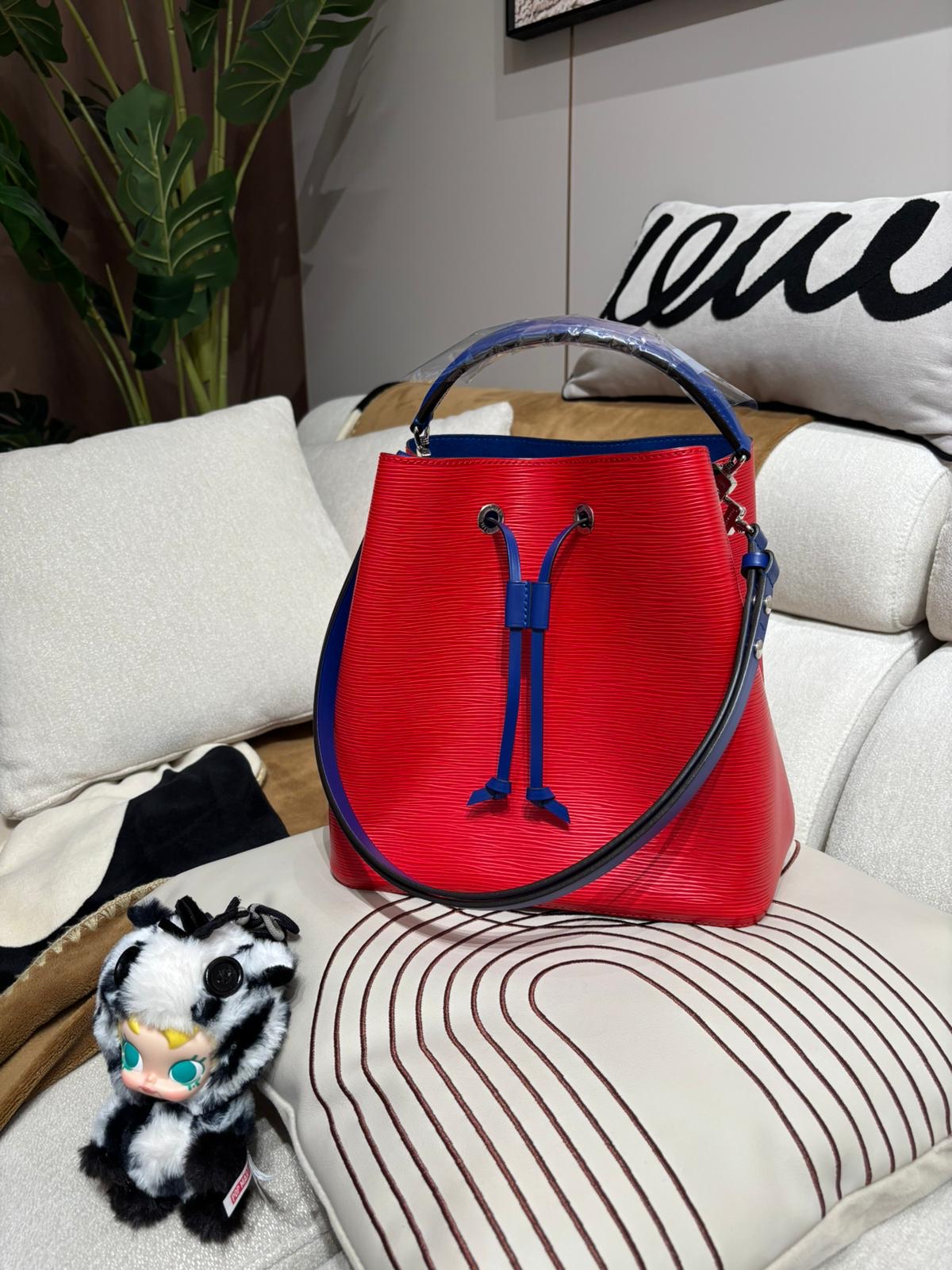 LV Neonoe MM EPI Leather Bucket Bag 100% Authentic , 99%New ✅Dust bag