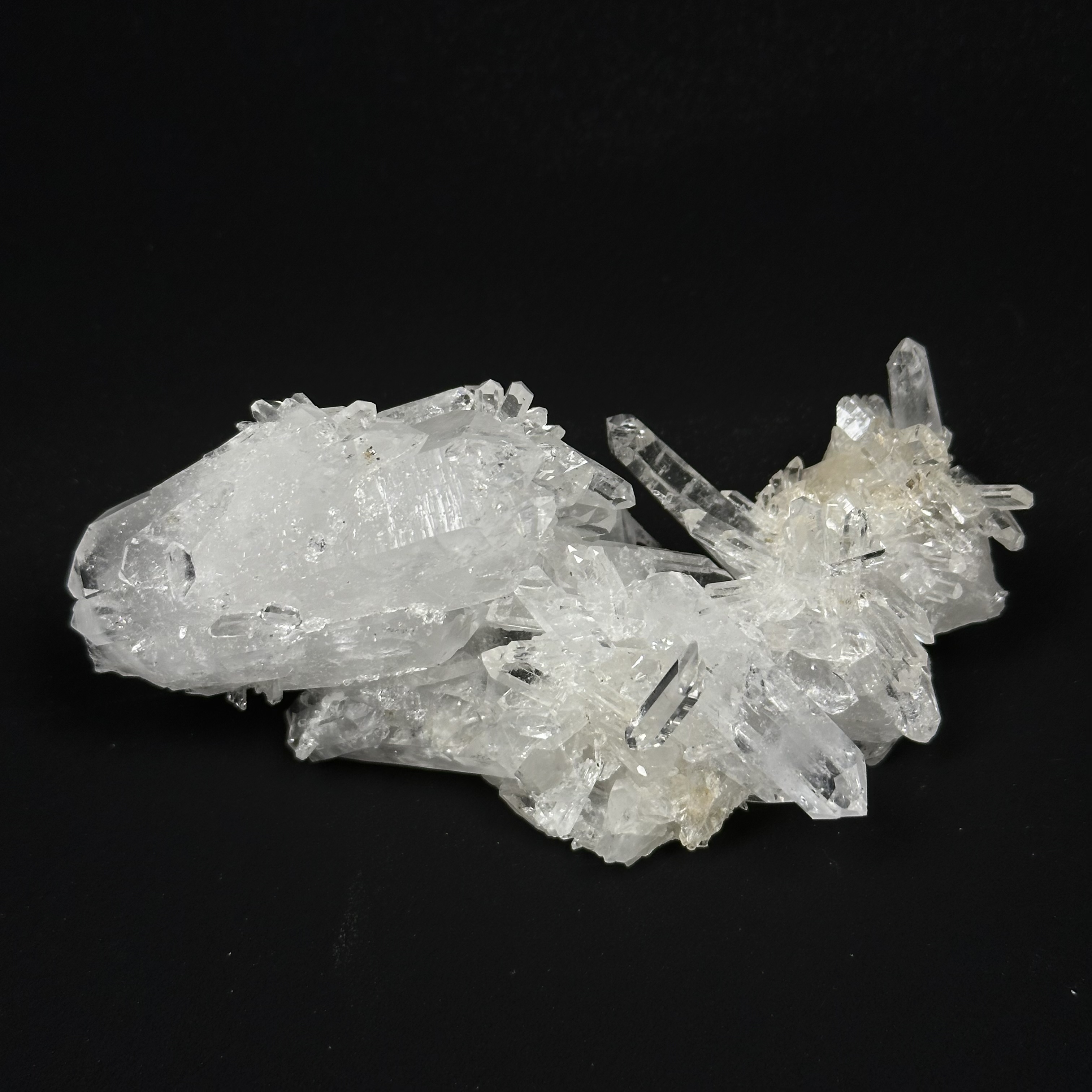 雷姆利亞水晶簇 - Lemurian Quartz Cluster LQ01