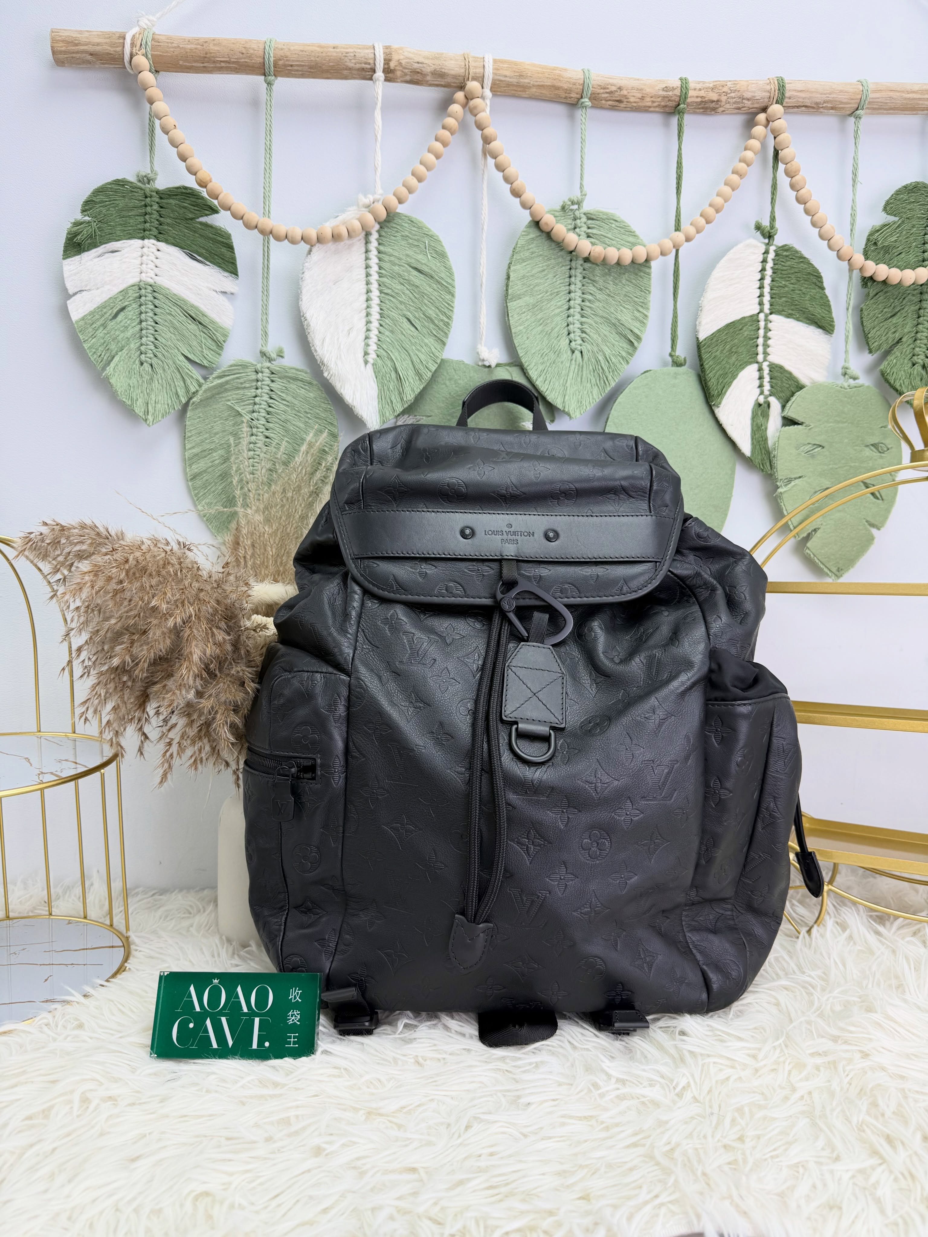 Lv👜 PRE OWNED 🎒Taurillon Monogram 黑色壓花皮革書包 🖤