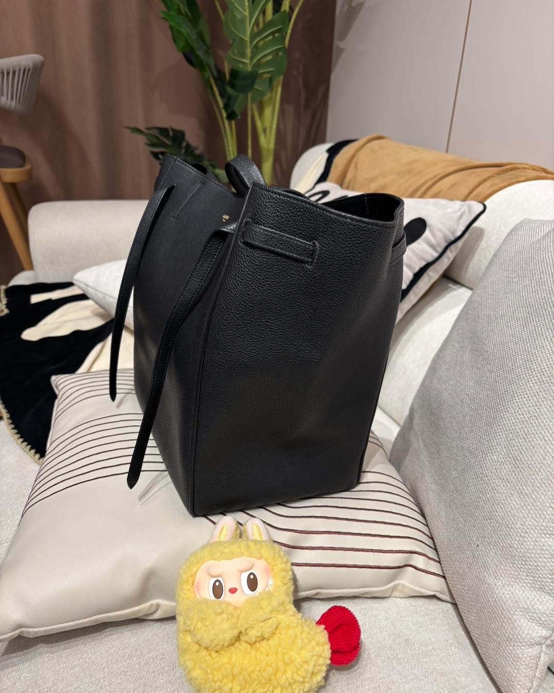 Celine Cabas Phantom small Tote Bag Calfskin 黑色牛皮皮革肩背袋  100%Authentic, 93%New ✅Dust bag