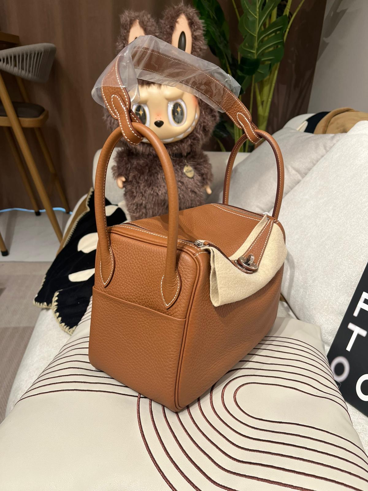 全新 Hermes Lindy 26,STAMP W, GOLD 100%Authentic,100%NEW 全新貨品 ✅收據✅dust bag ✅box