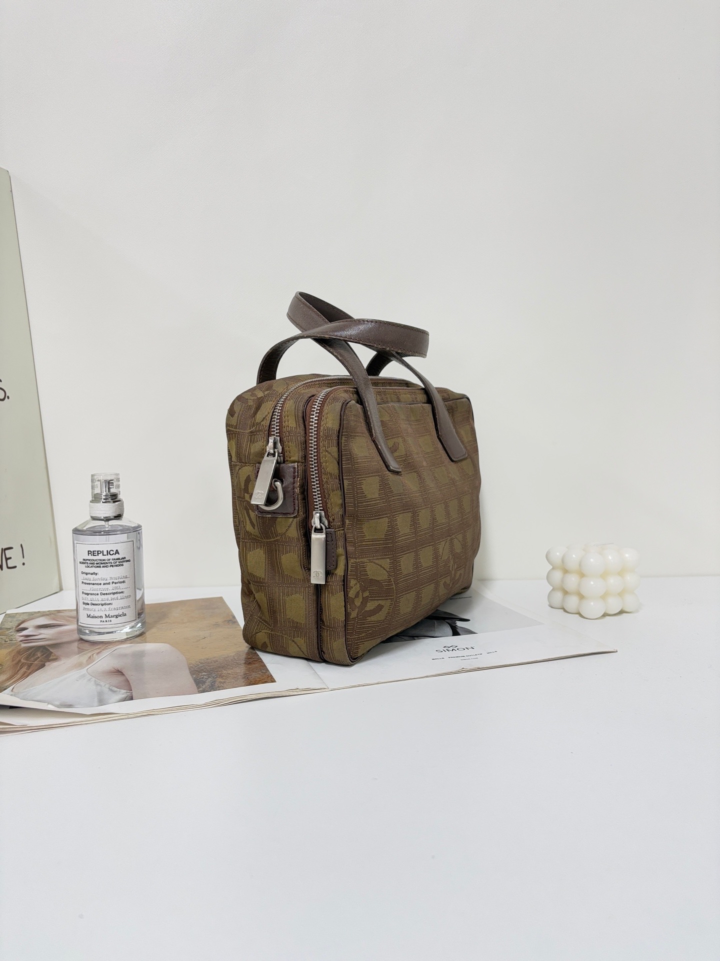 【預訂貨品】Chanel啡色冰格腋下包