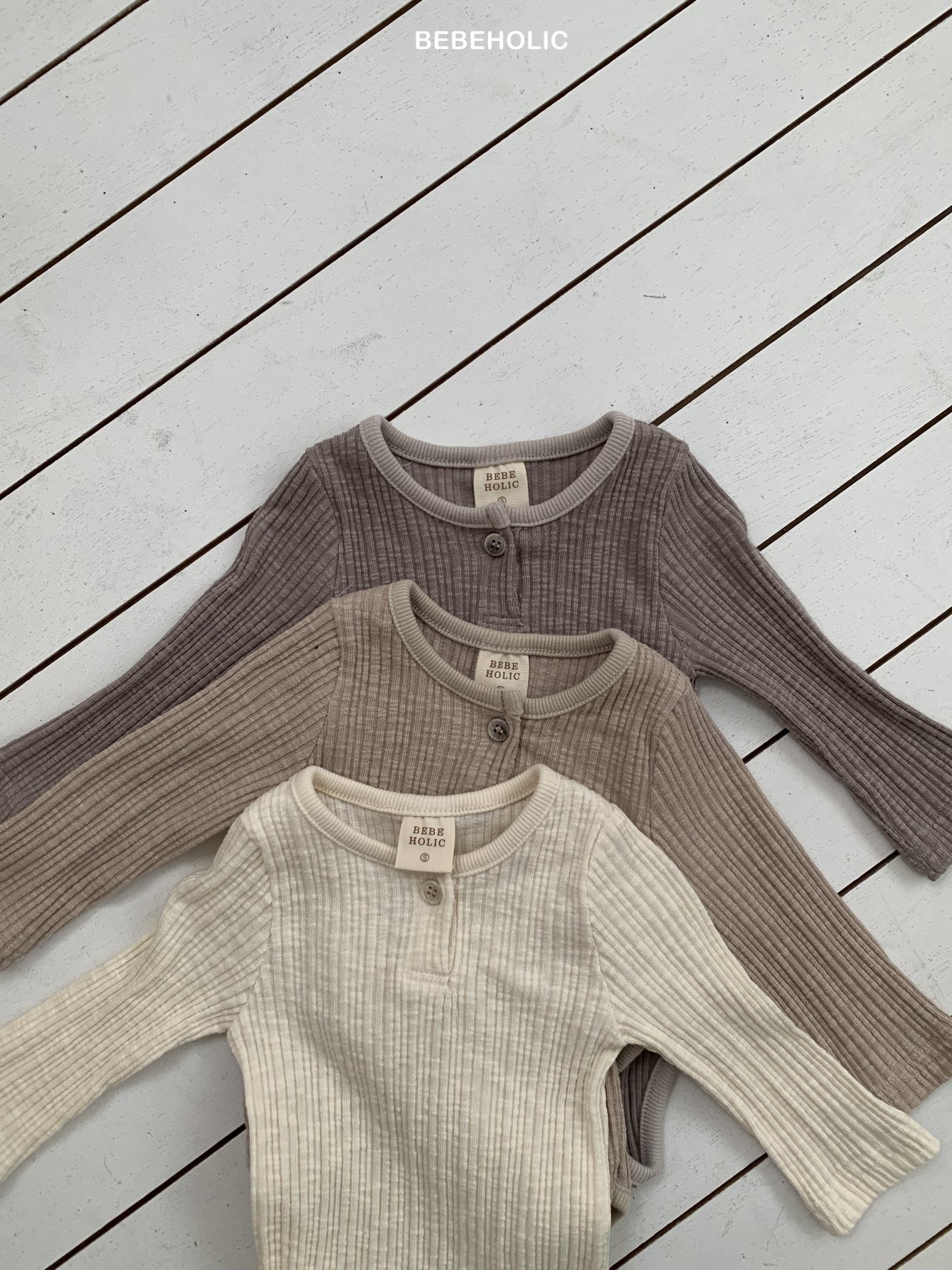 🌸預訂 韓國直送🌸🇰🇷BEBEHOLIC三色簡約羅紋長袖包屁衣