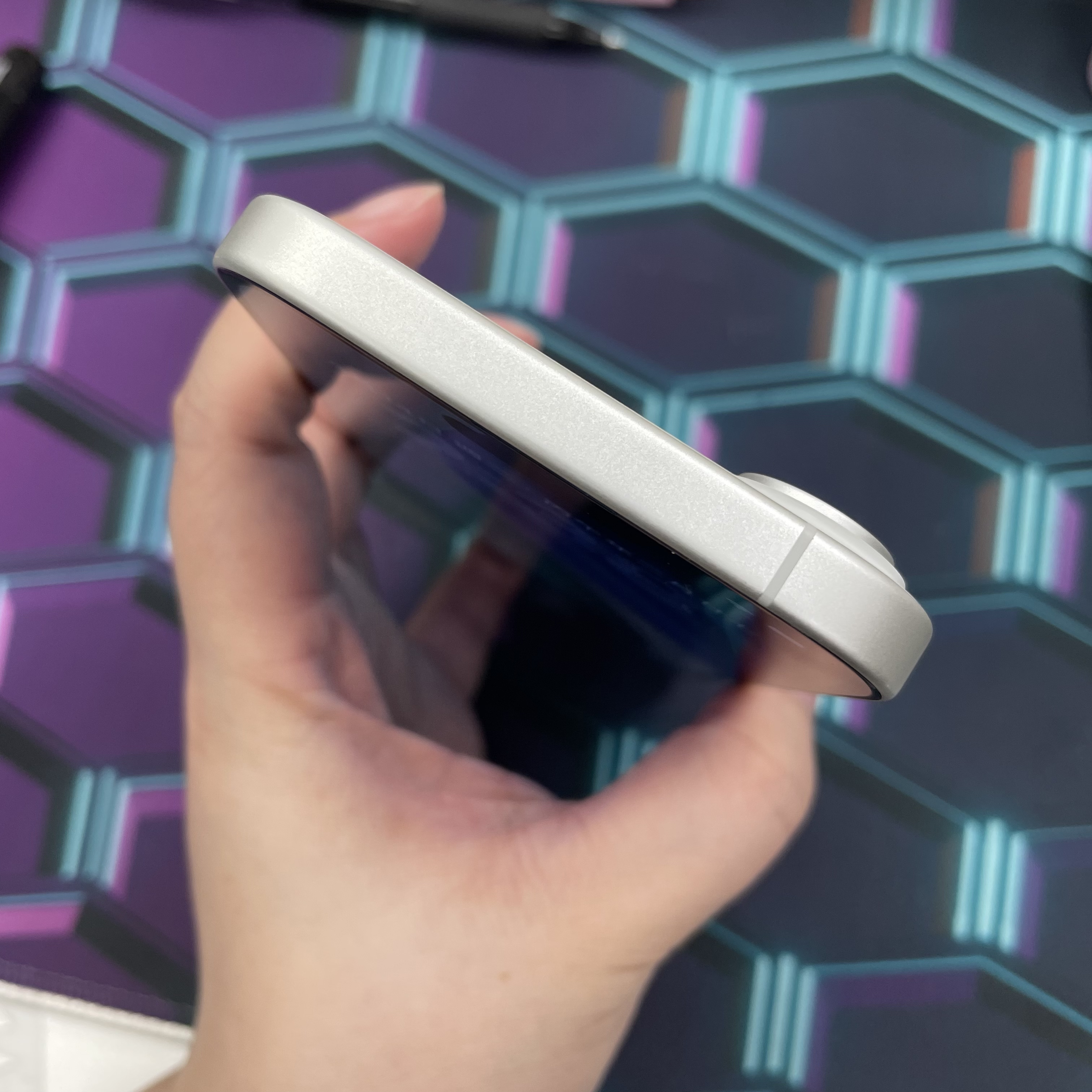 *6309 16 勁靚機 256GB 電91 白色 white