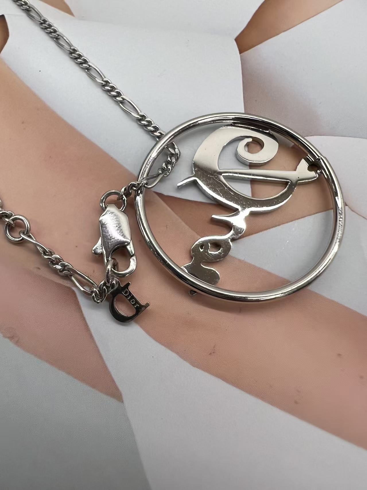 Dior Logo項鍊