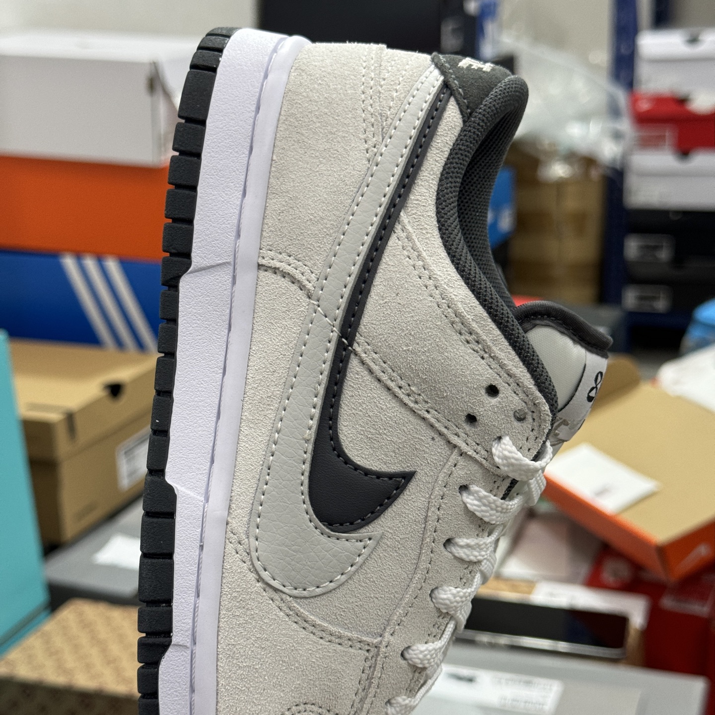 Nike Dunk Low SE 85 "Double Swoosh" HV1800-101