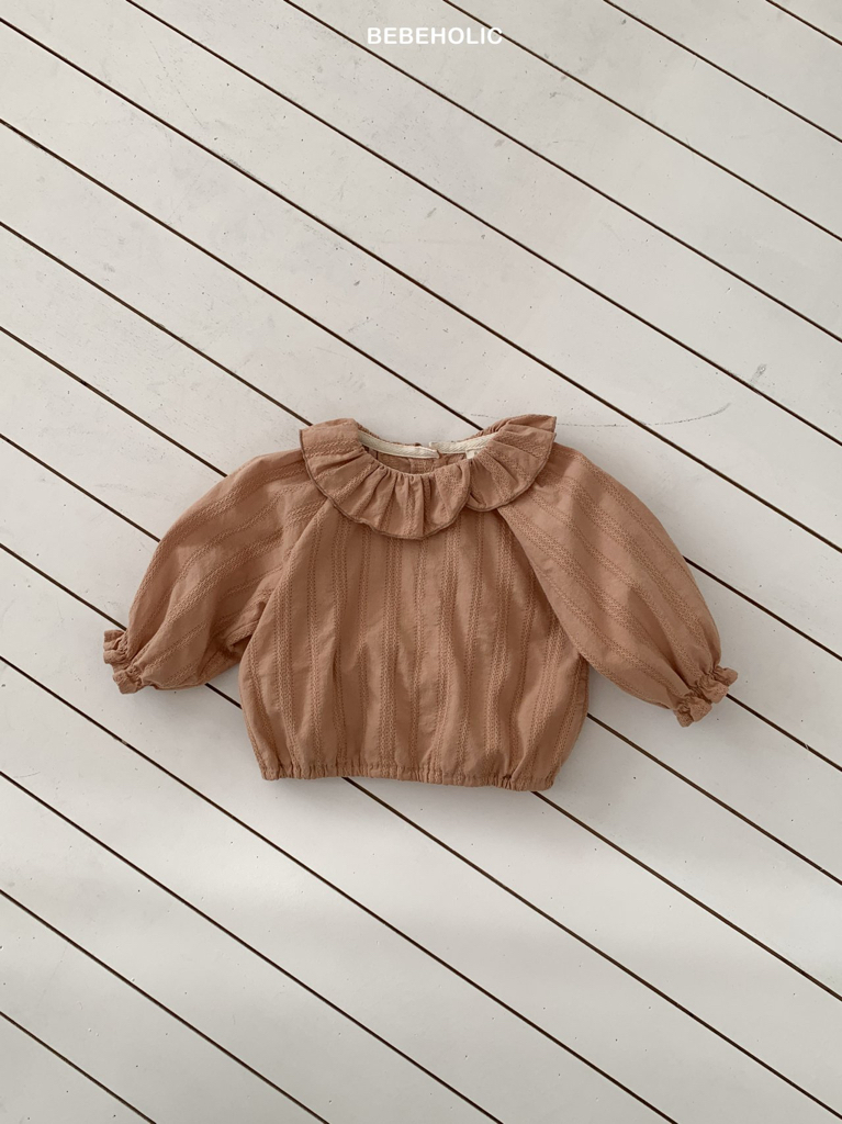 🌸預訂 韓國直送🌸🇰🇷BEBEHOLIC兩色提花荷葉領長袖上衣