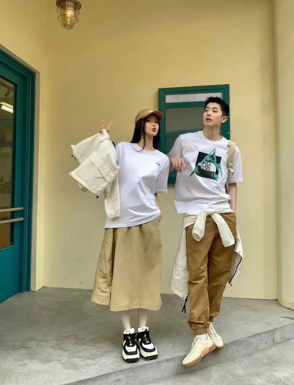 $168件。2件起$ 158件。The North Face 北面 全棉重磅Logo短袖T恤（男女同款）