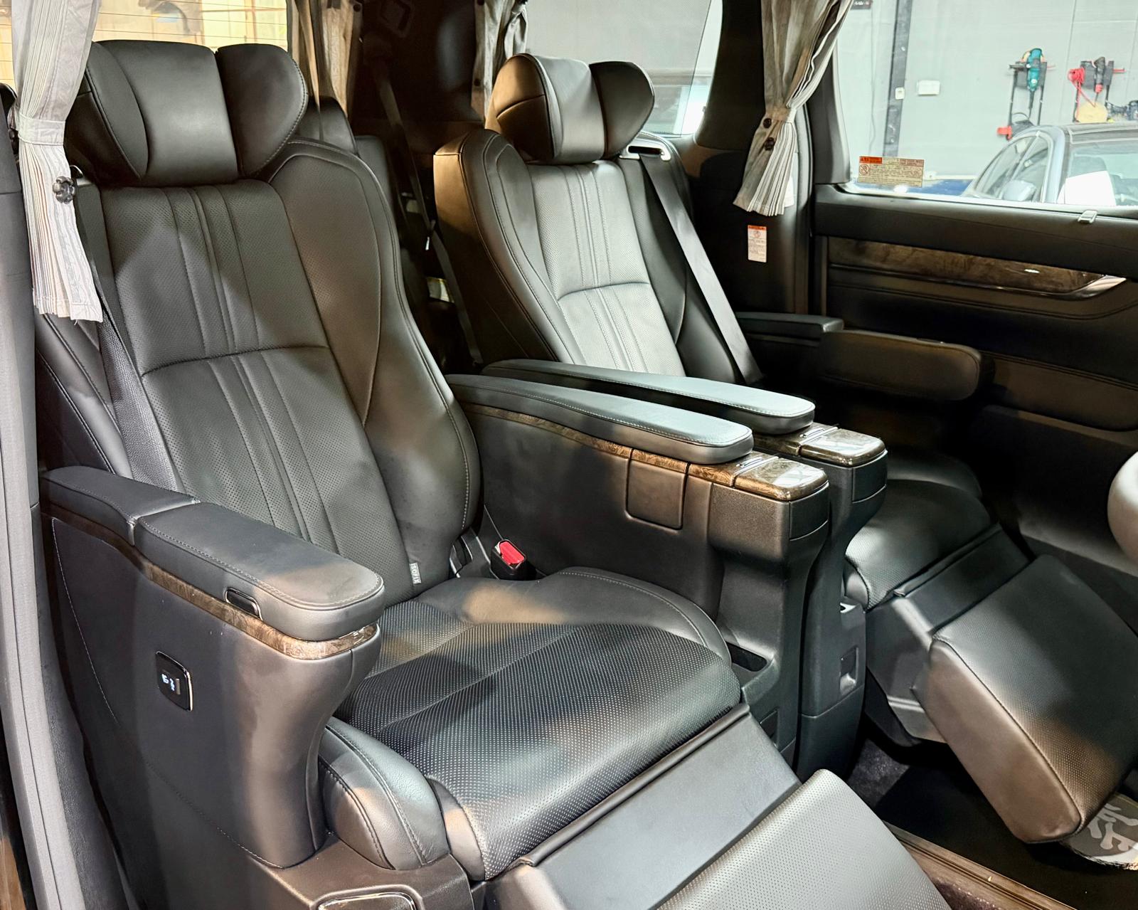 Toyota Alphard 3.5 Facelift Executive Lounge 2019