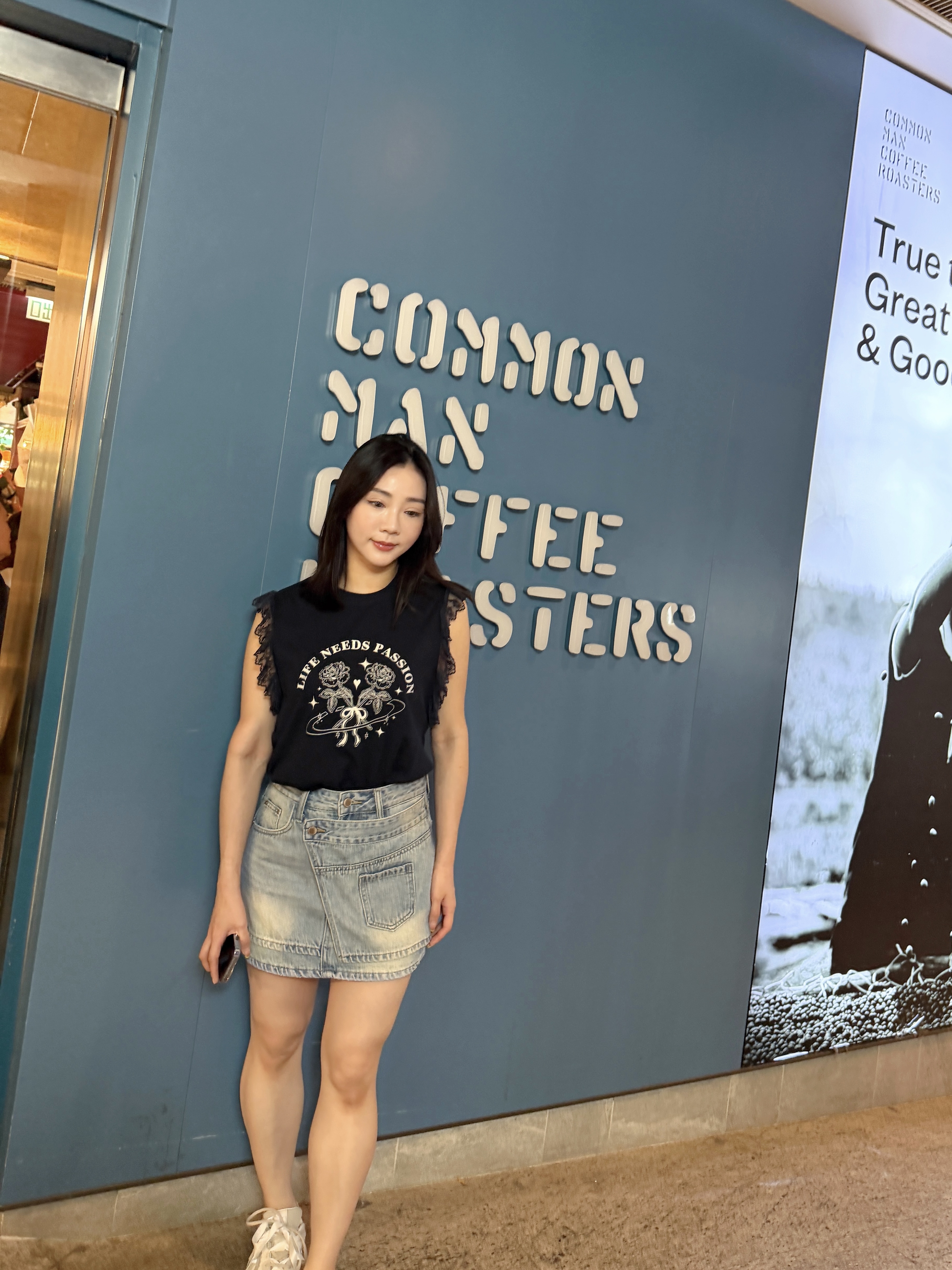 ROSE TEE