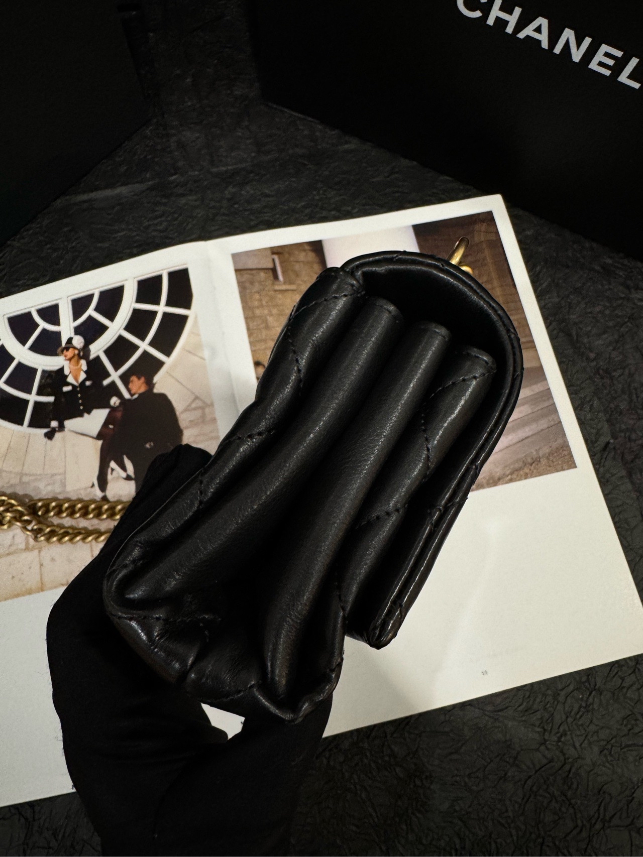 【預訂貨品】Chanel 珍珠金扣方胖子