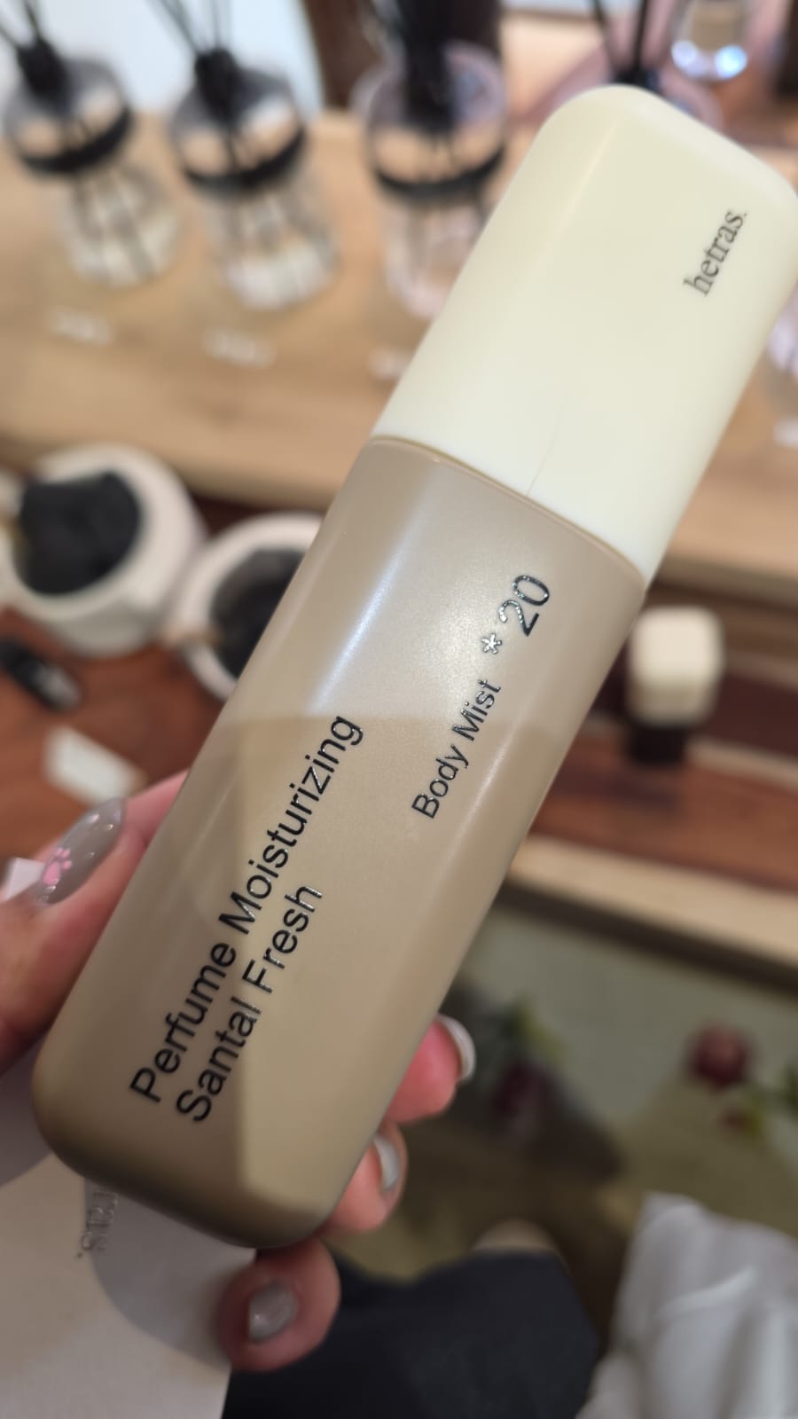 hetras body mist santal fresh