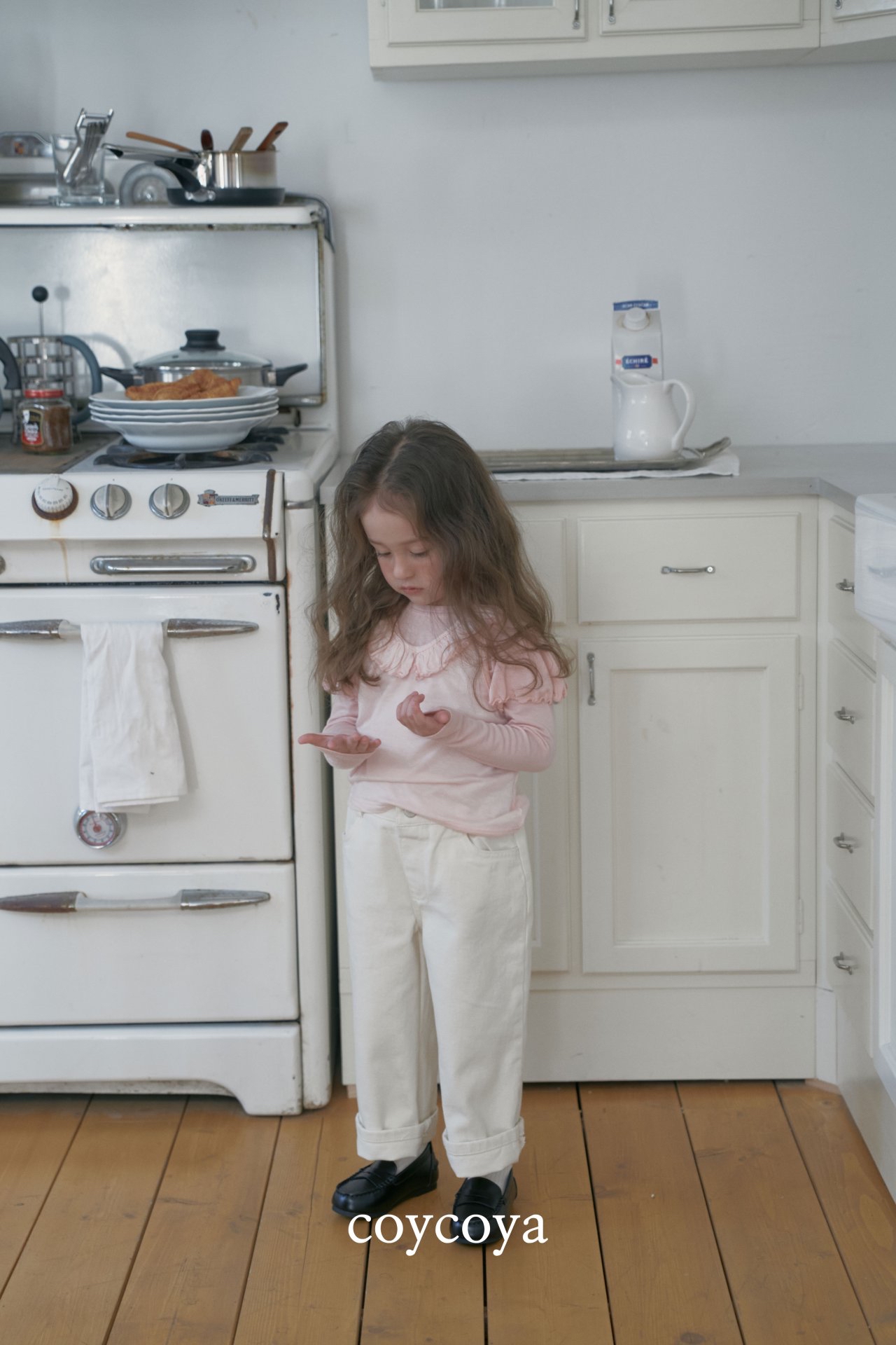 🌸預訂 韓國直送🌸🇰🇷COYCOYA兩色皺褶荷葉邊V領背心