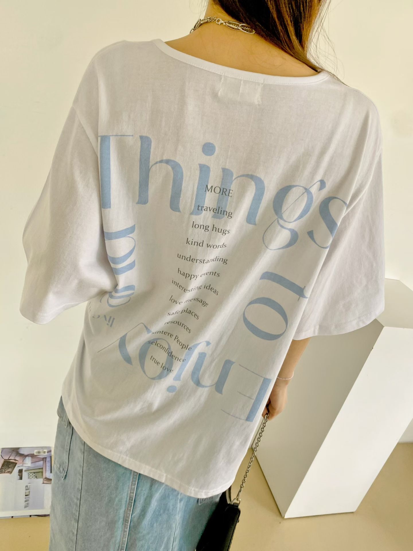 NB28 領口一劃淨色Tee 