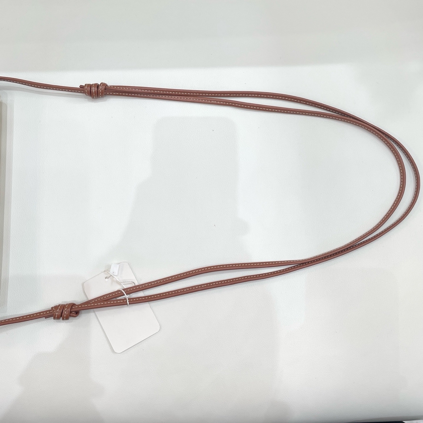 【預訂貨品】Celine白色老花三角包 