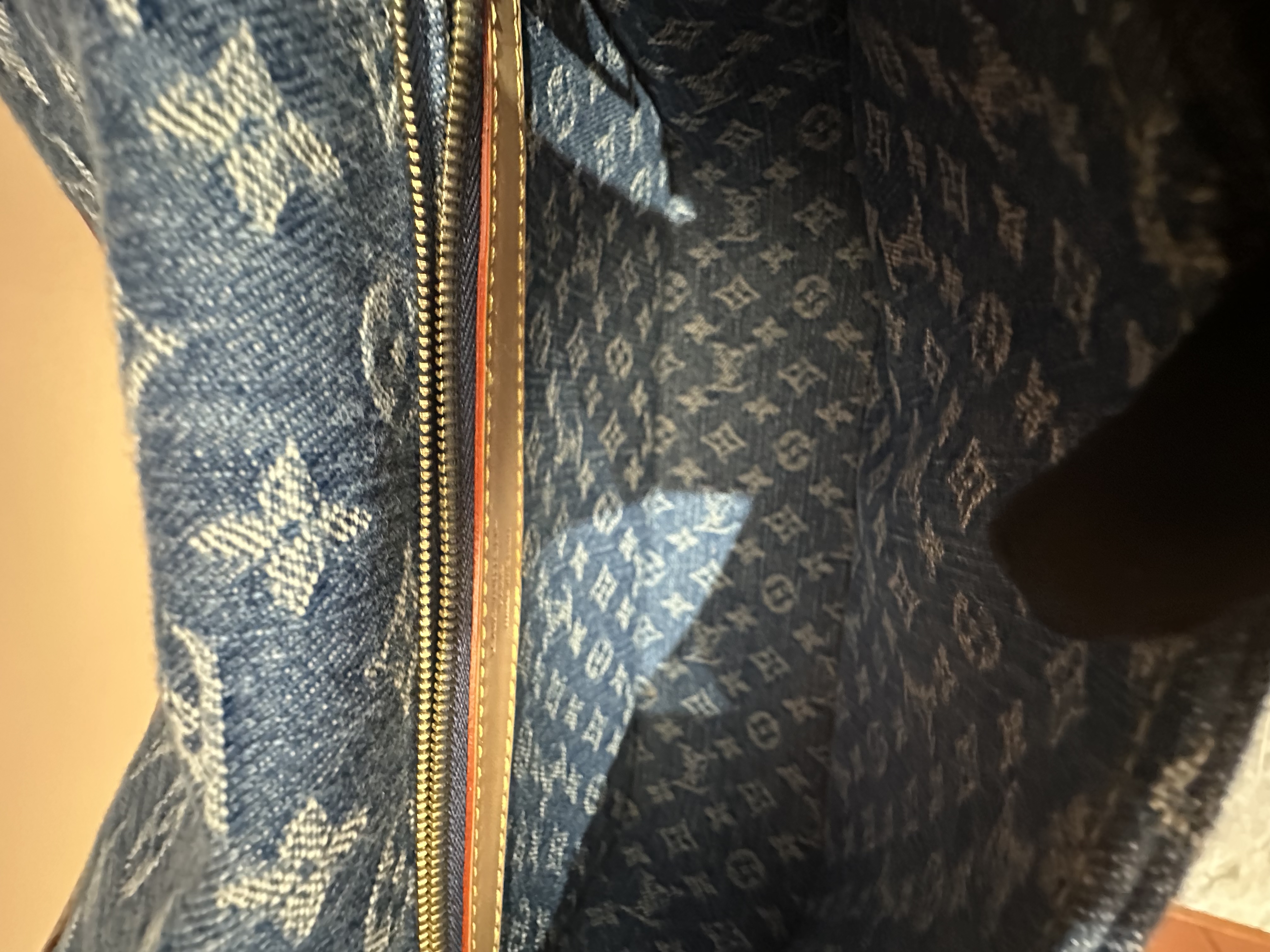 直播貨品 |  [1個-$100 2個-$300］HH36