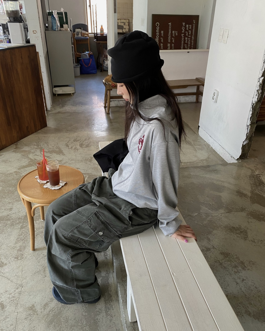 Graphic High-Neck Zip-Up